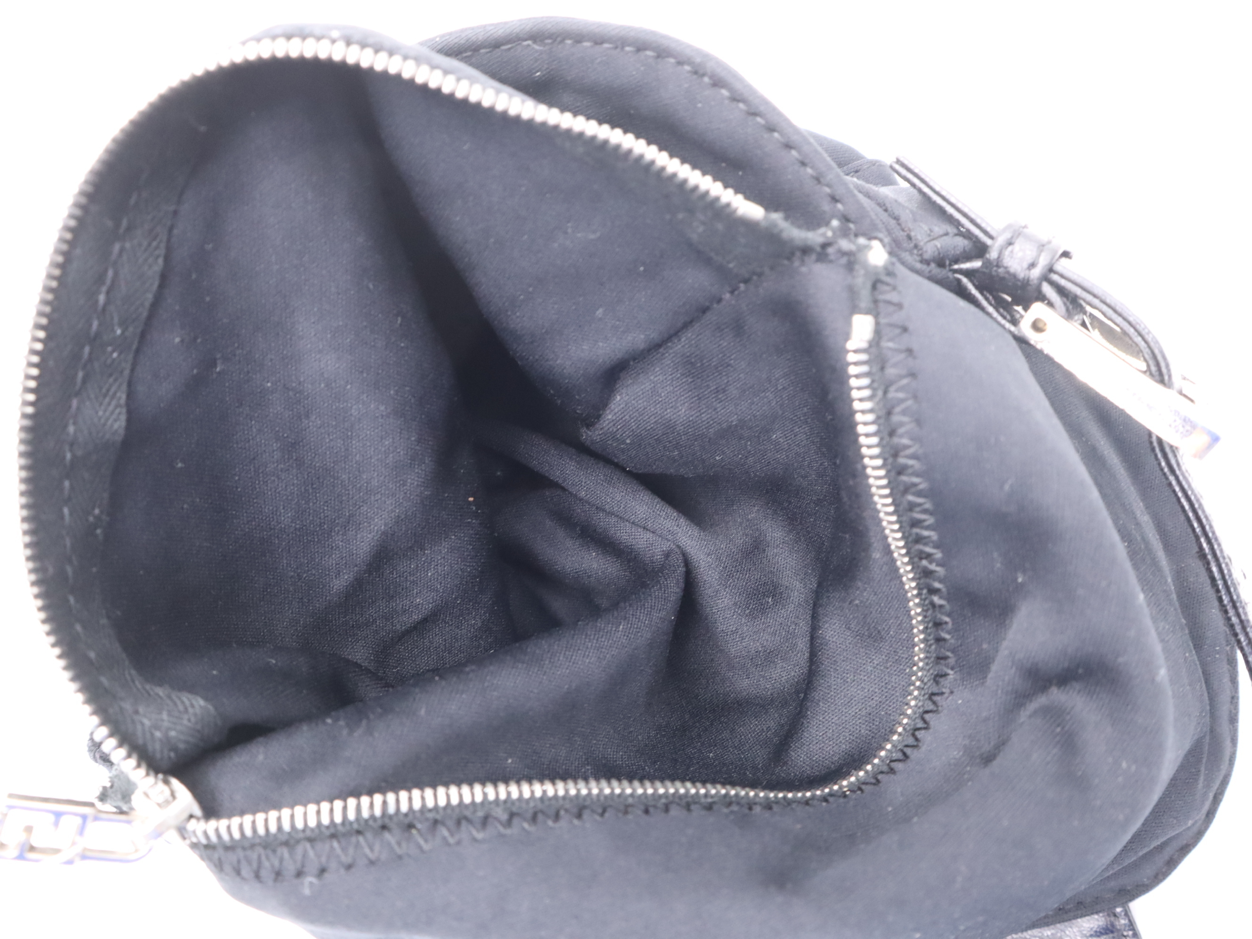 Jersey Mamma Bucket Black Shoulder Bag with Silver Hardware — view 13