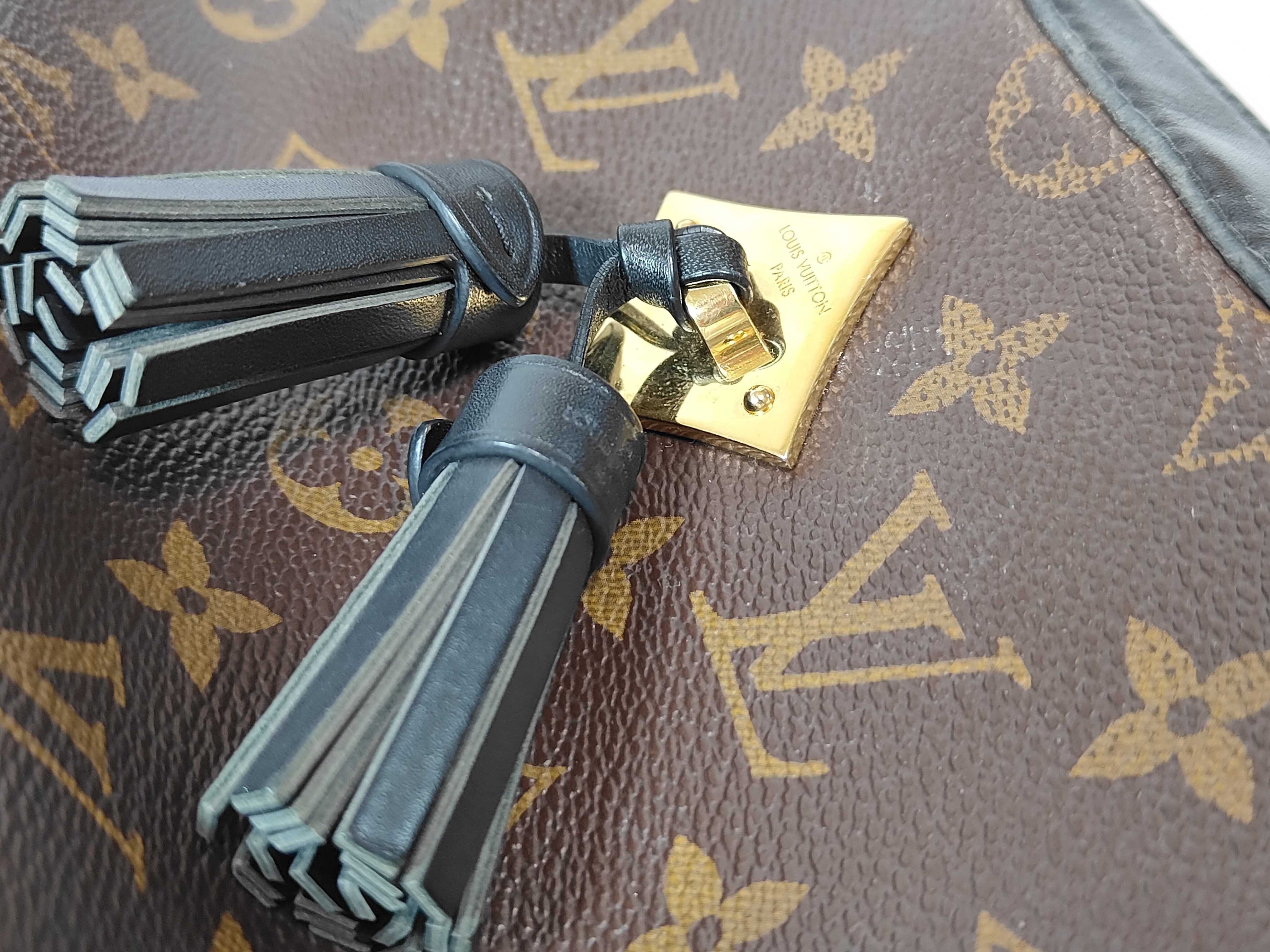 Monogram Louis Vuitton Saint-Onge Monogram M43555 DU1138 Shoulder Bag — view 14