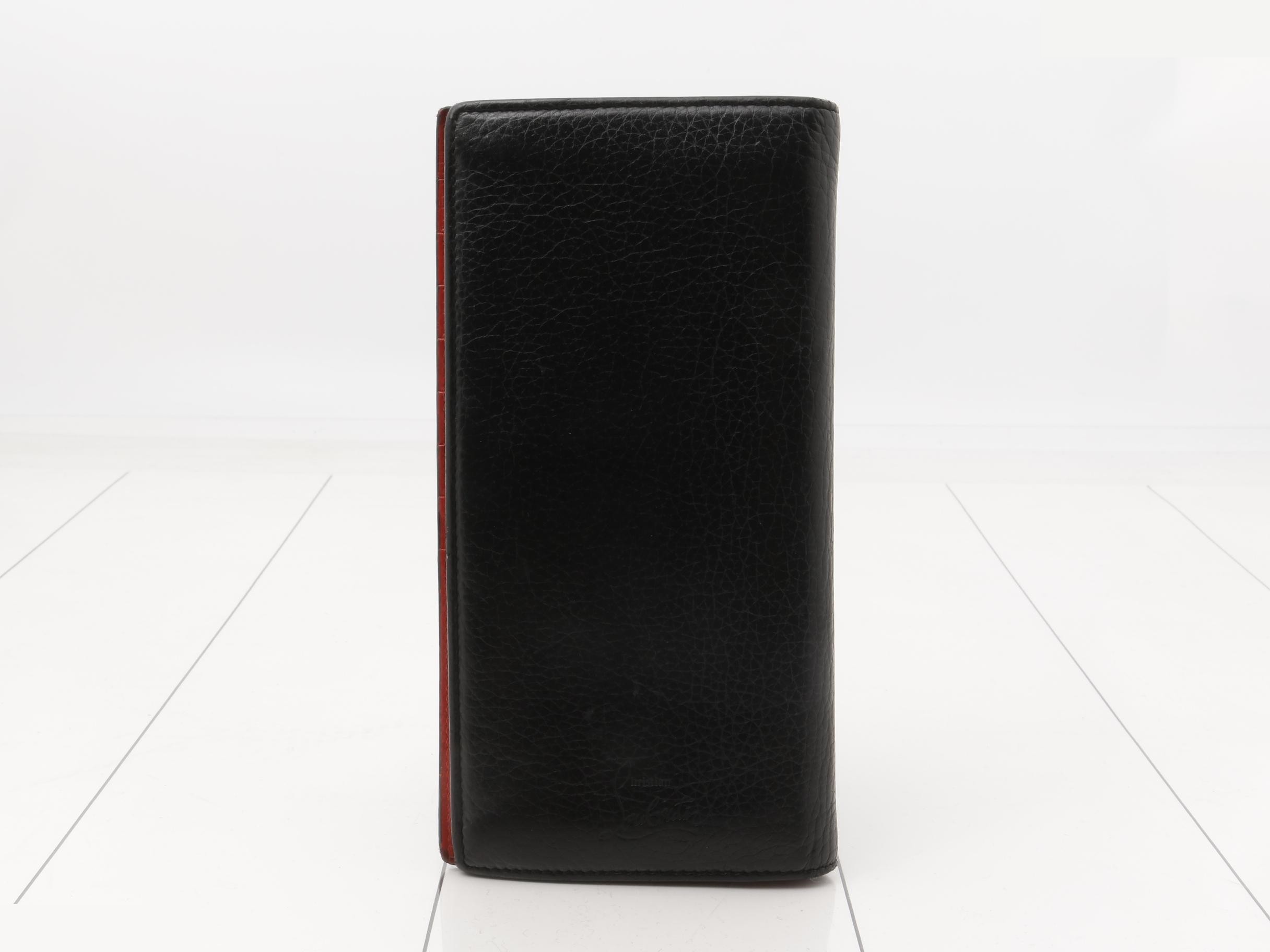 Other lines: Bags and Wallets — view 2