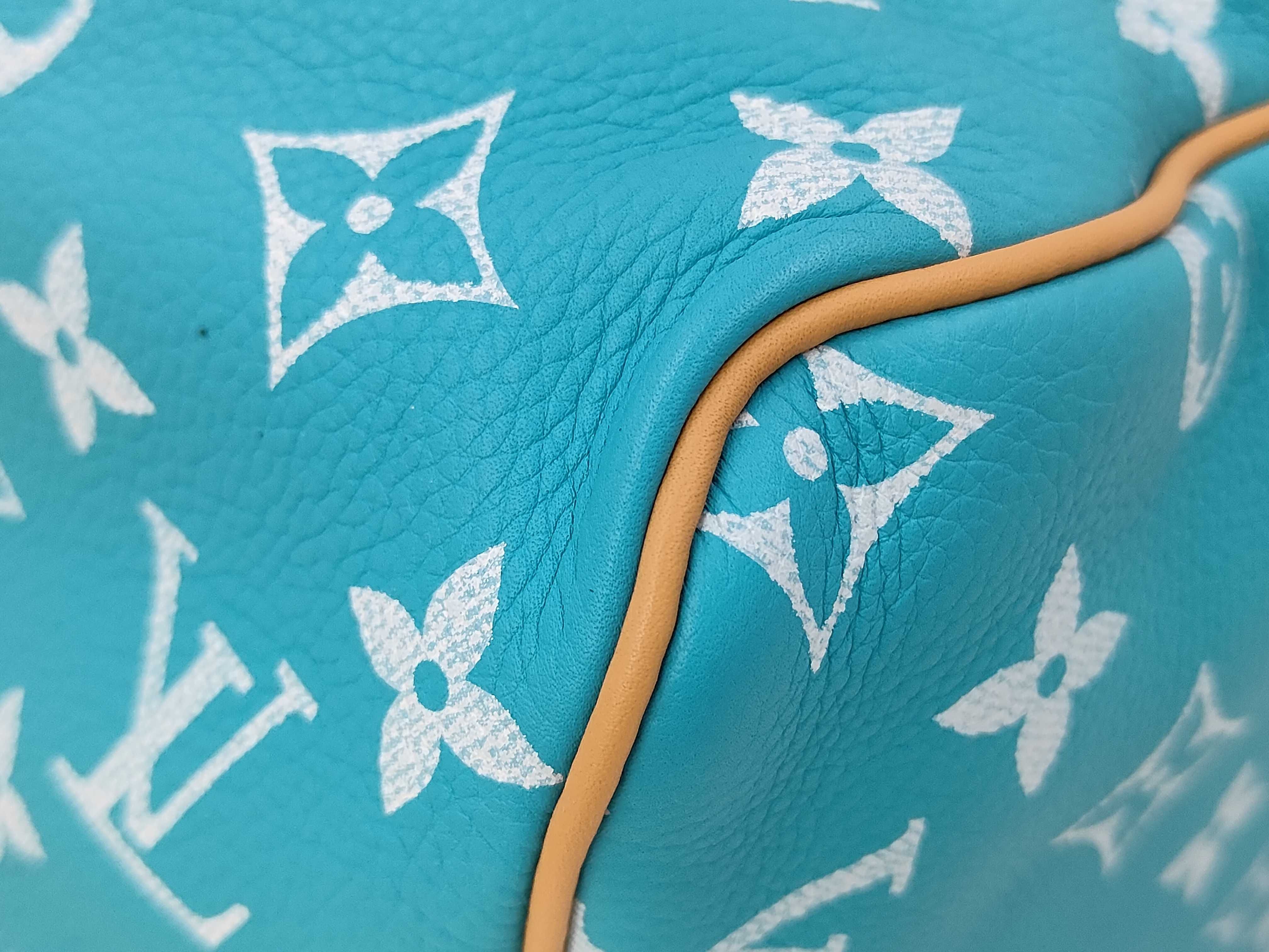 Speedy P9 Bandoulière 40 Monogram Turquoise M11564 RFID Shoulder Bag — view 3