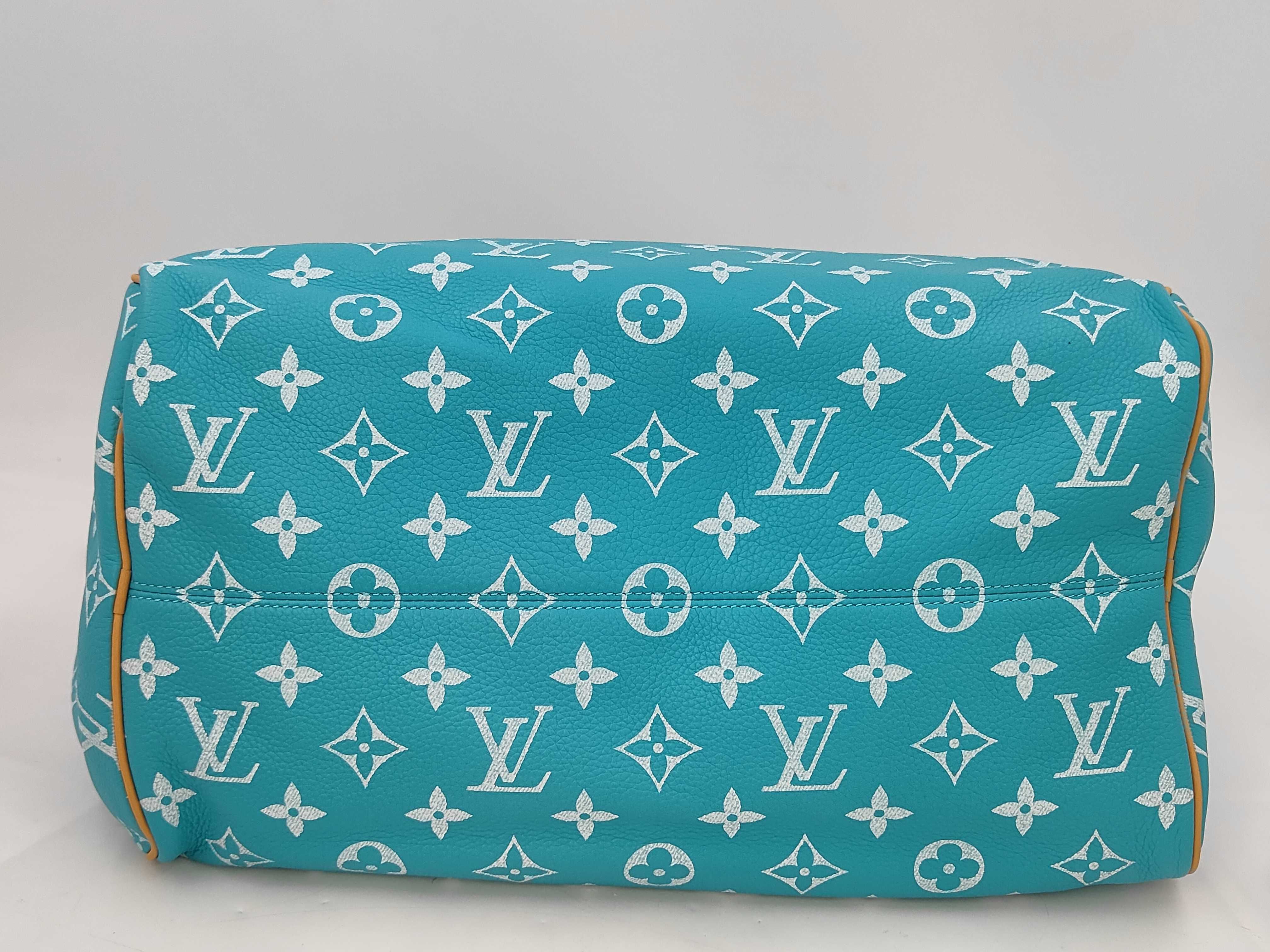 Speedy P9 Bandoulière 40 Monogram Turquoise M11564 RFID Shoulder Bag — view 4