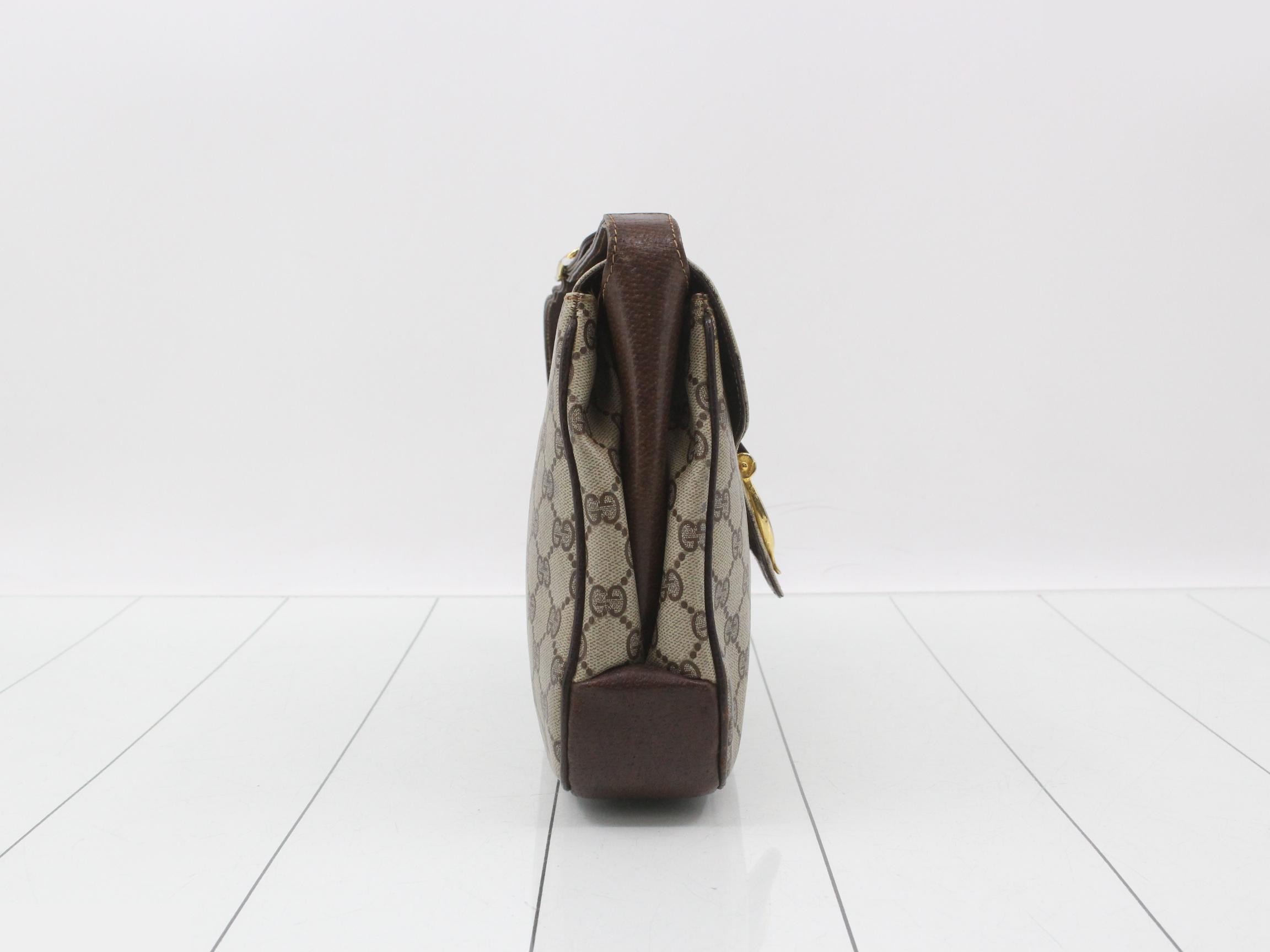 GG Supreme Shoulder Bag — view 4