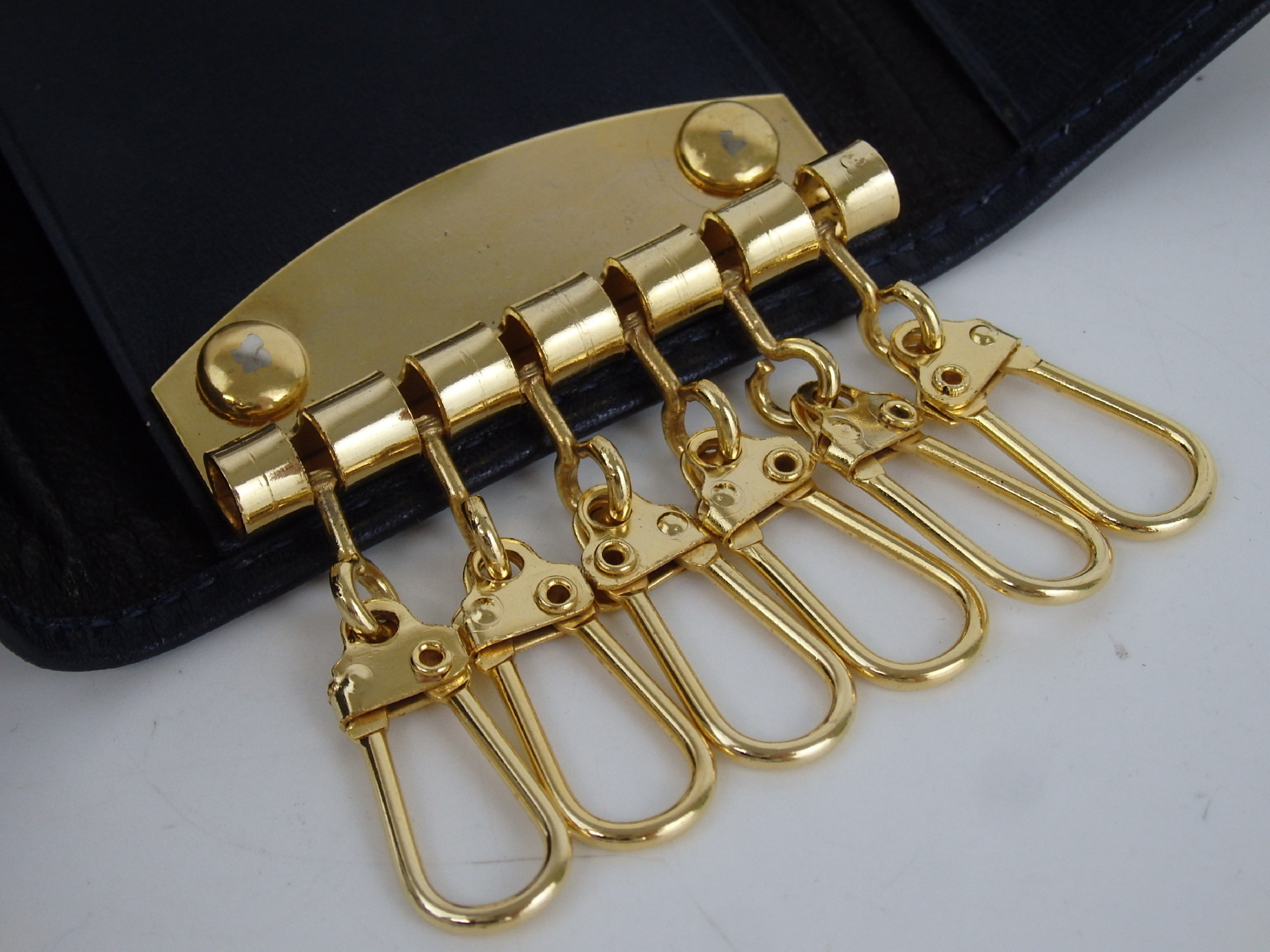 Old Gucci 6-Key Case — view 8