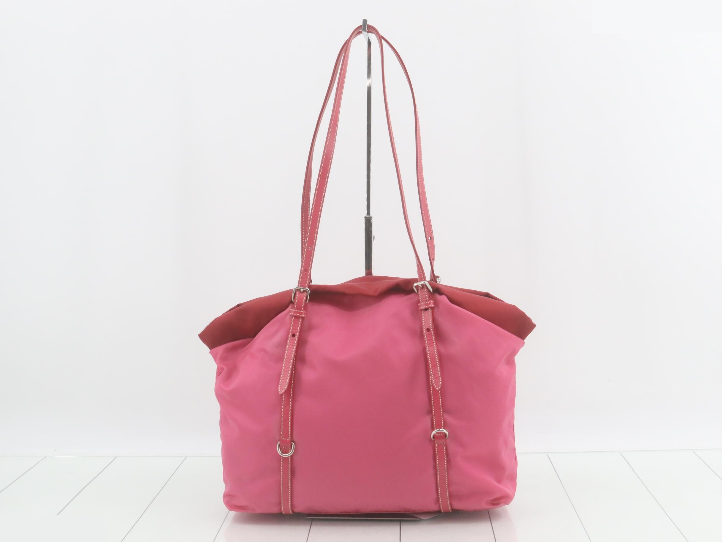 Nylon Triangle Plate Tote Bag — view 2