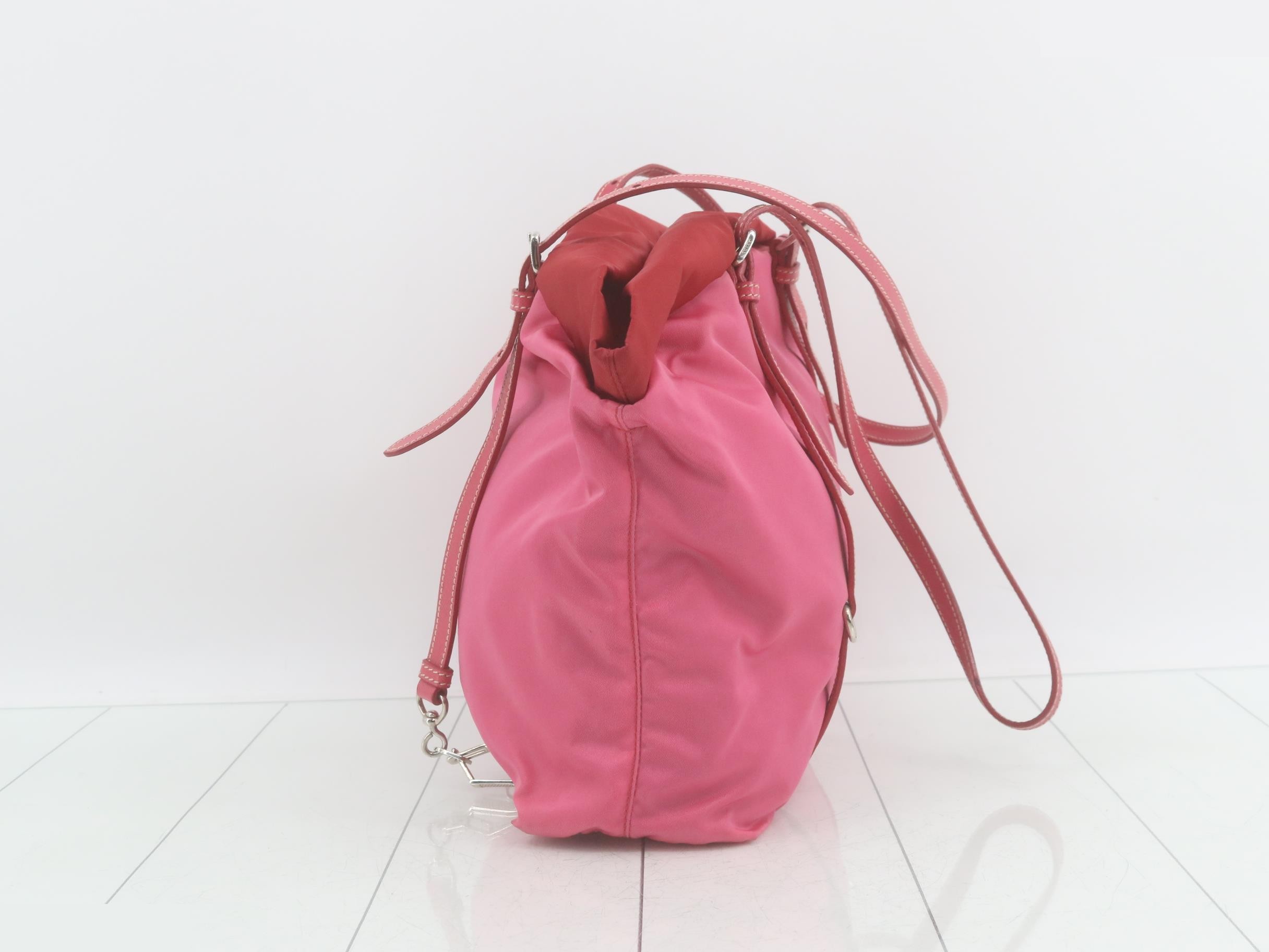 Nylon Triangle Plate Tote Bag — view 3