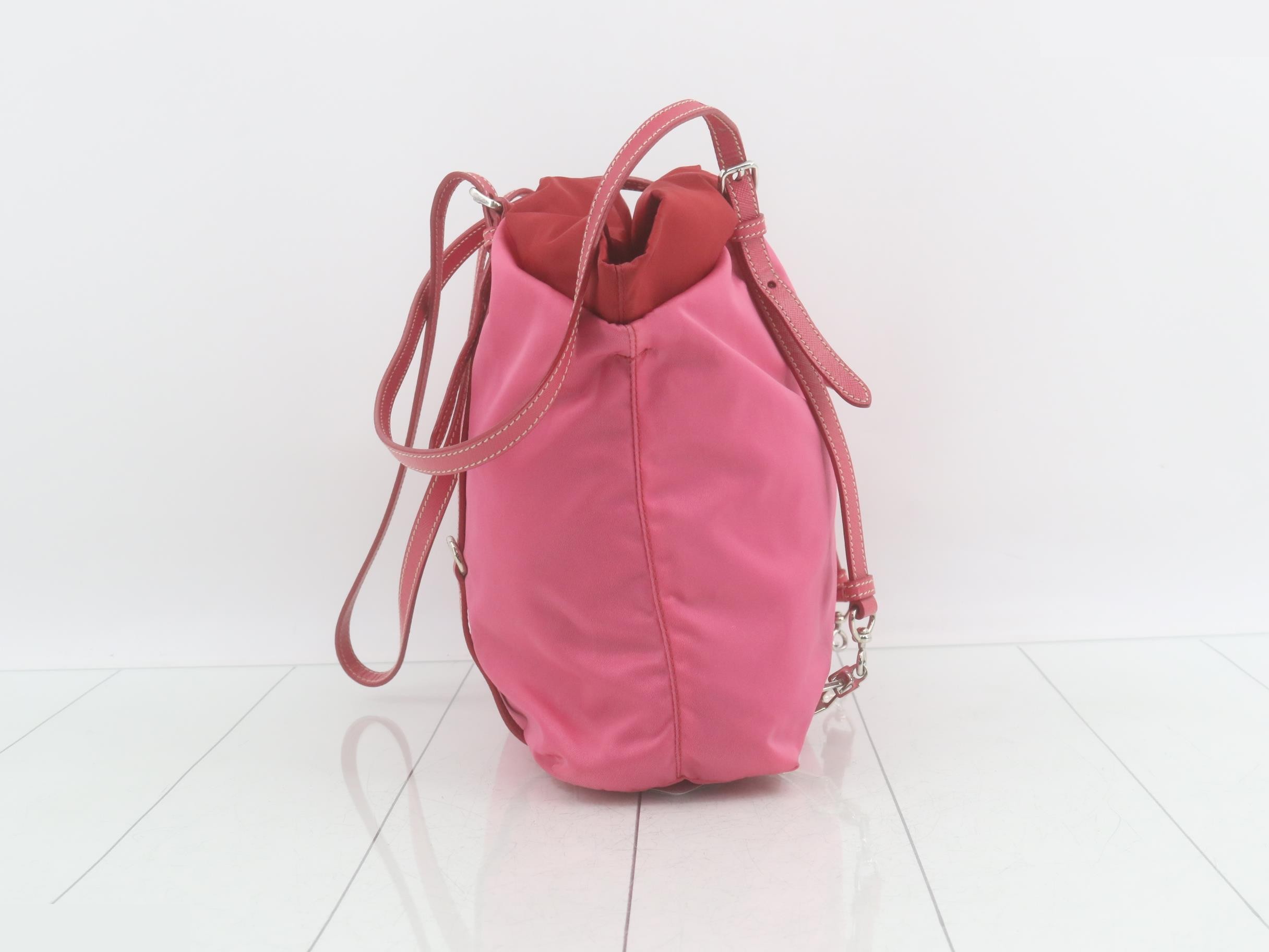Nylon Triangle Plate Tote Bag — view 4