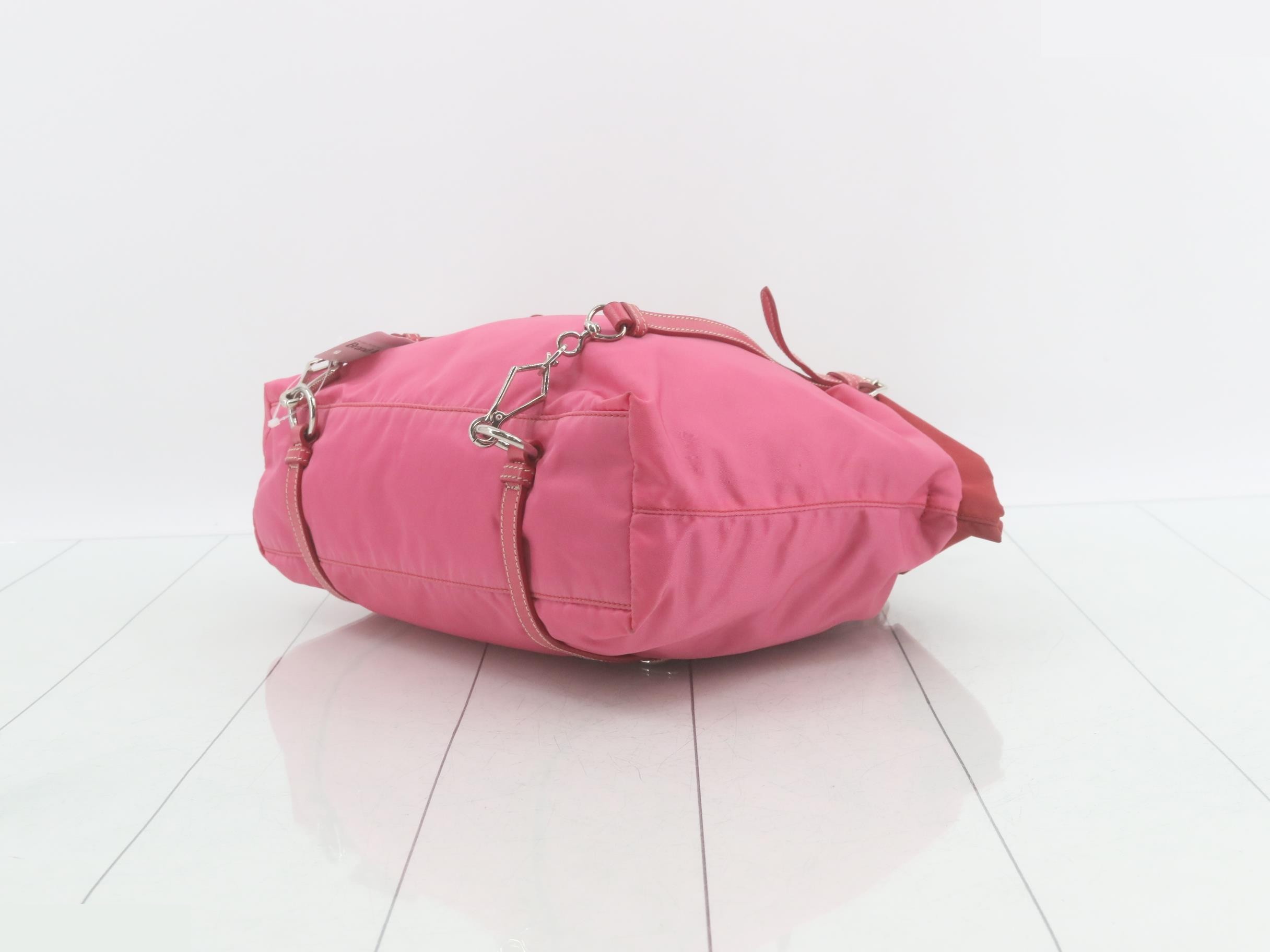 Nylon Triangle Plate Tote Bag — view 6