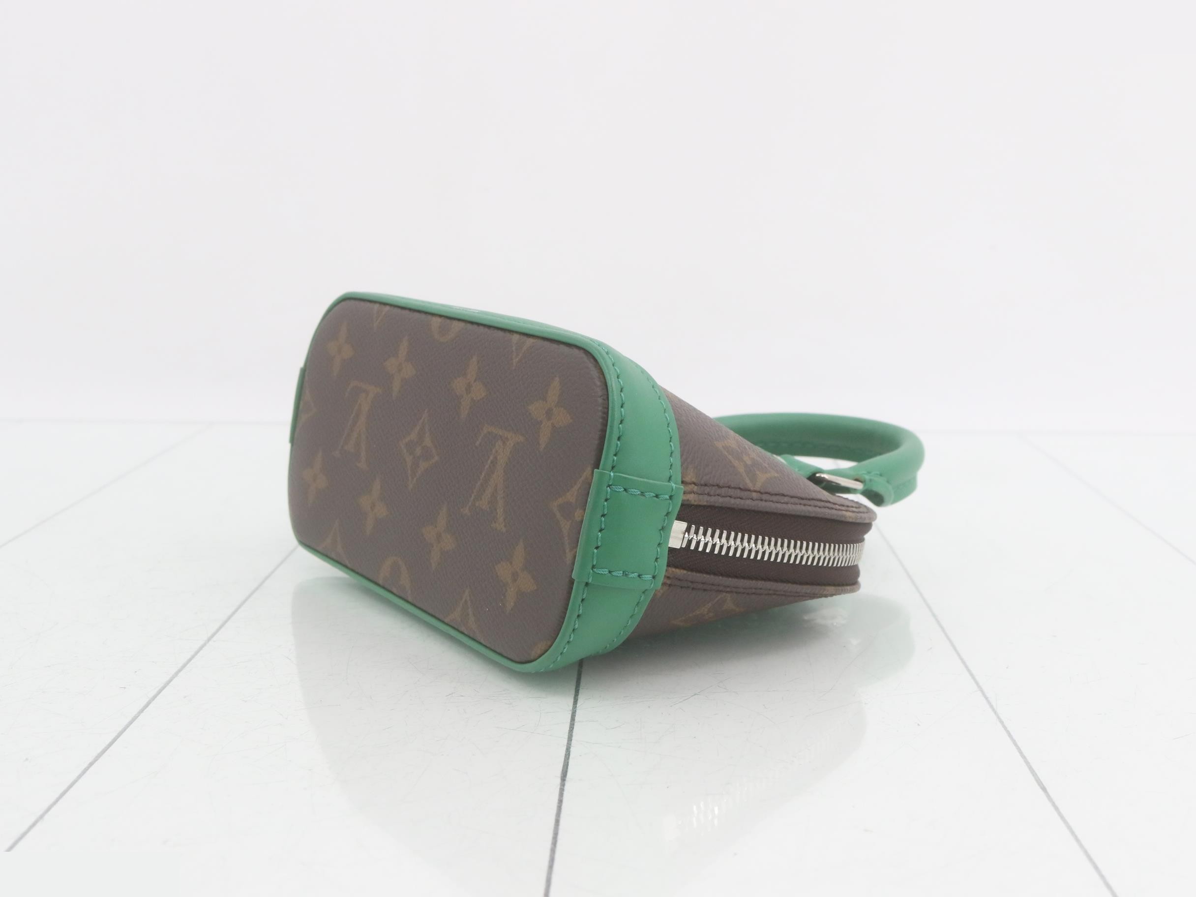 LV Monogram 2-Way Handbag — view 6