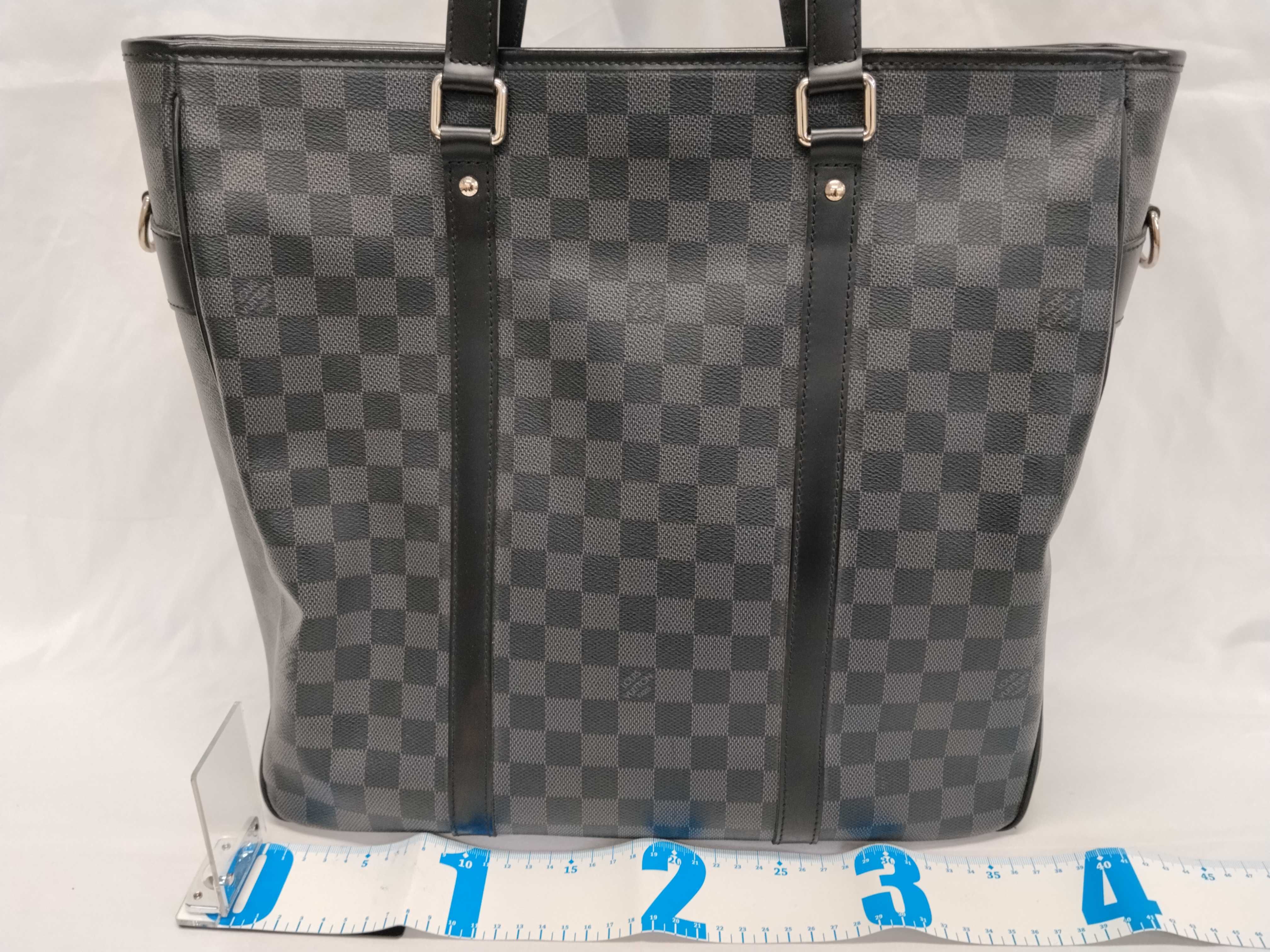 Damier Graphite Tadao Tote Bag — view 2