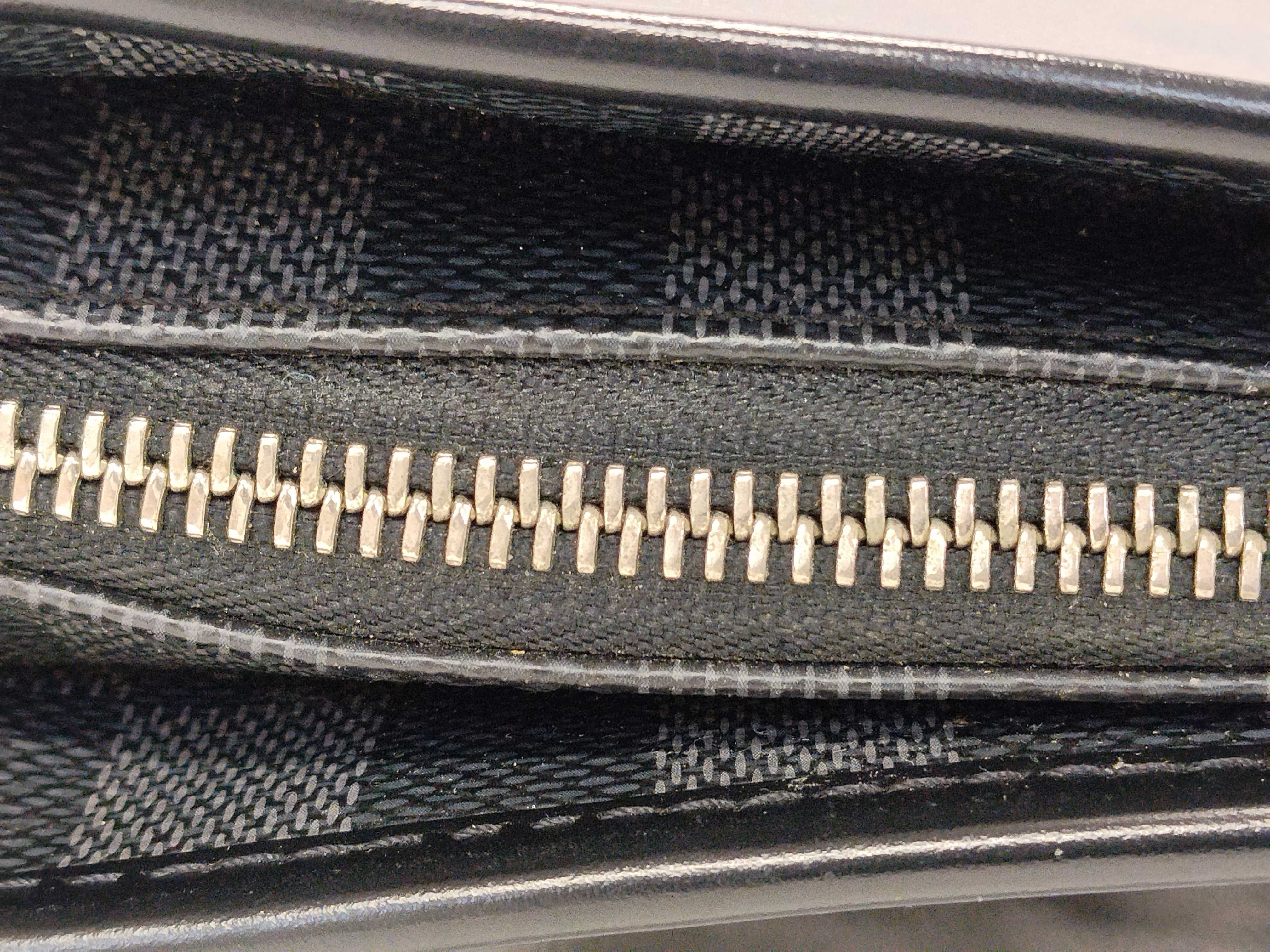 Damier Graphite Tadao Tote Bag — view 11