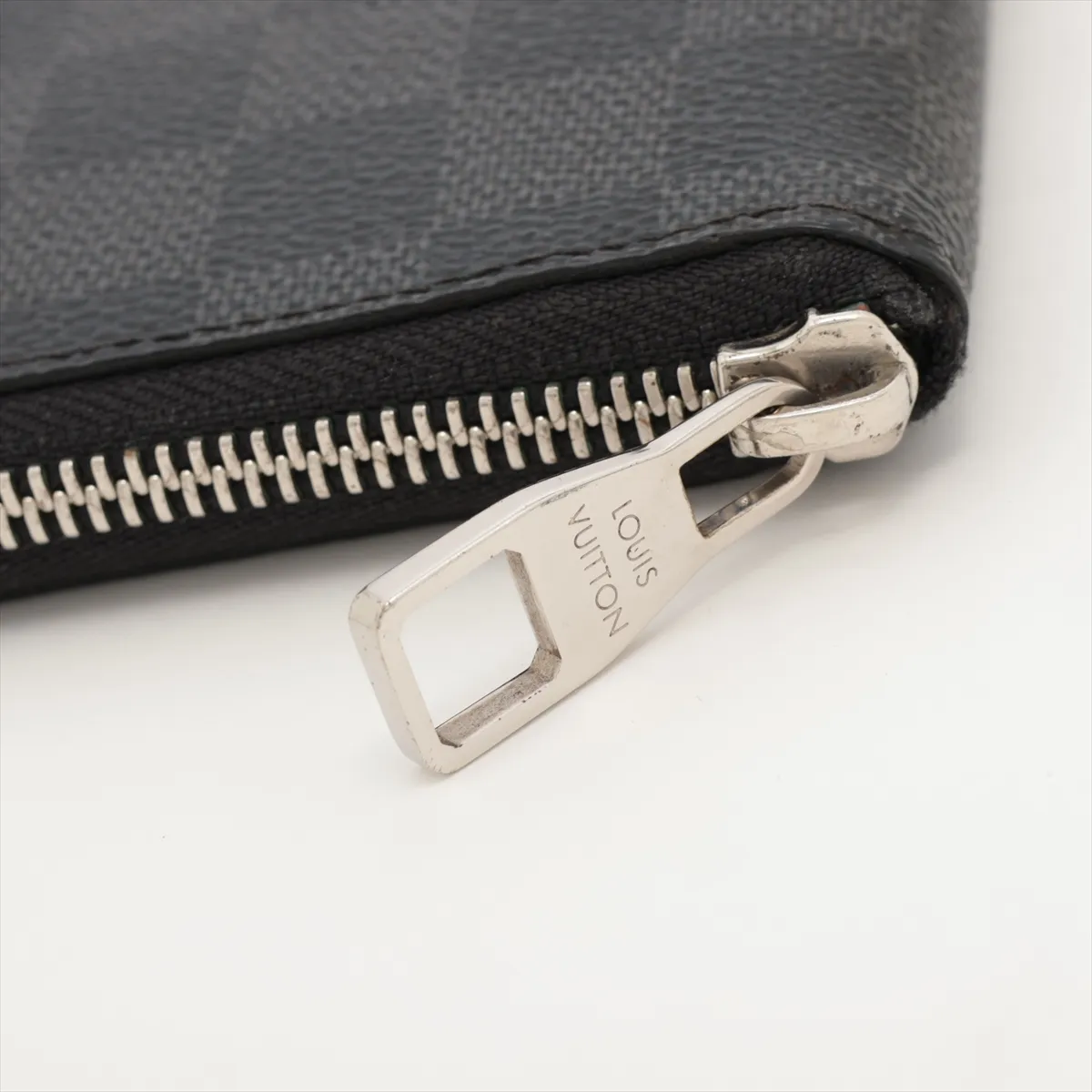 Damier Graphite Zippy Wallet Vertical N63095 CA2131 Black Round Zip Wallet — view 10