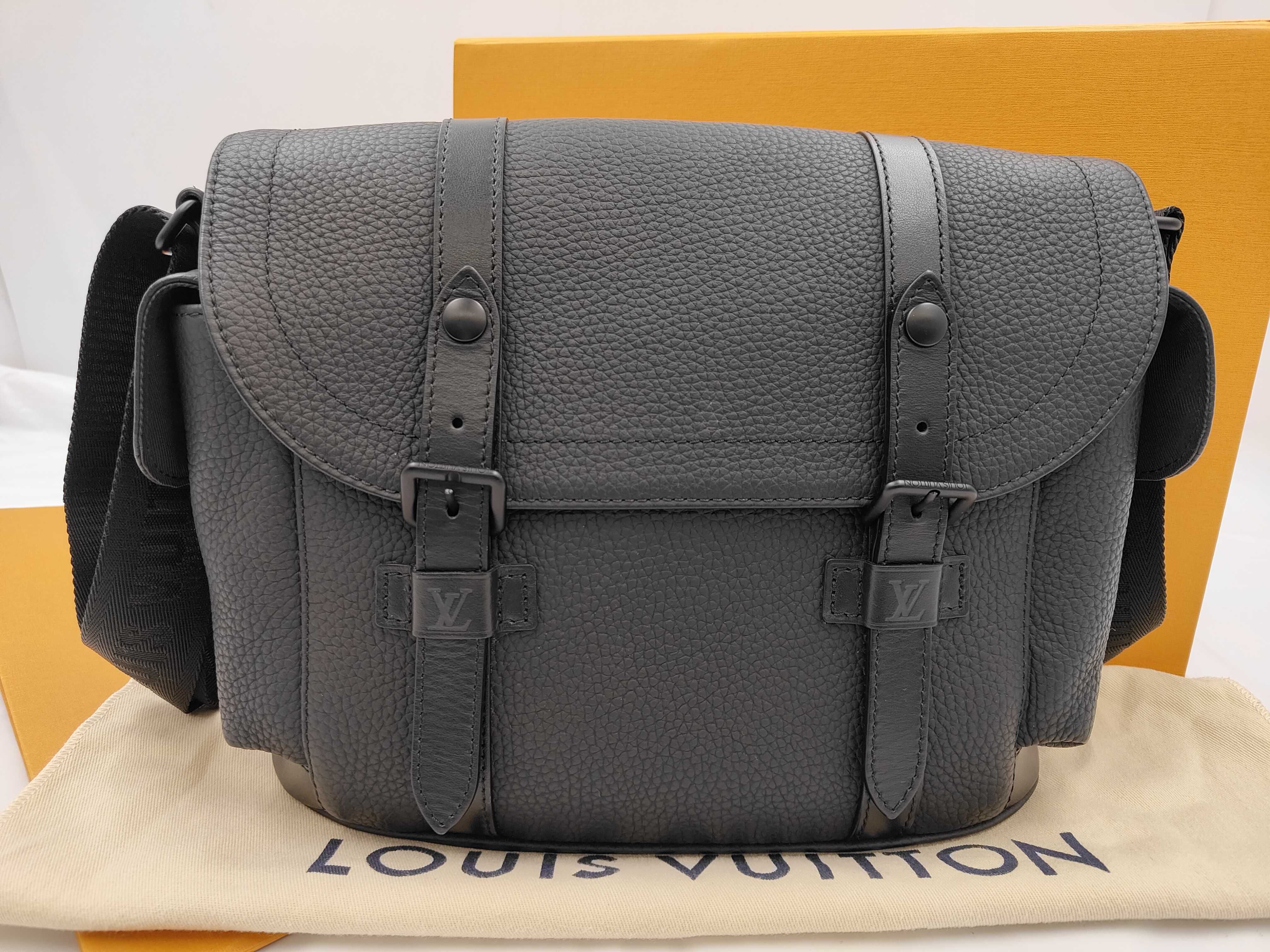 Black Calfskin Monogram Christopher Messenger M58476 Shoulder Bag (ky24874) Shoulder Bag