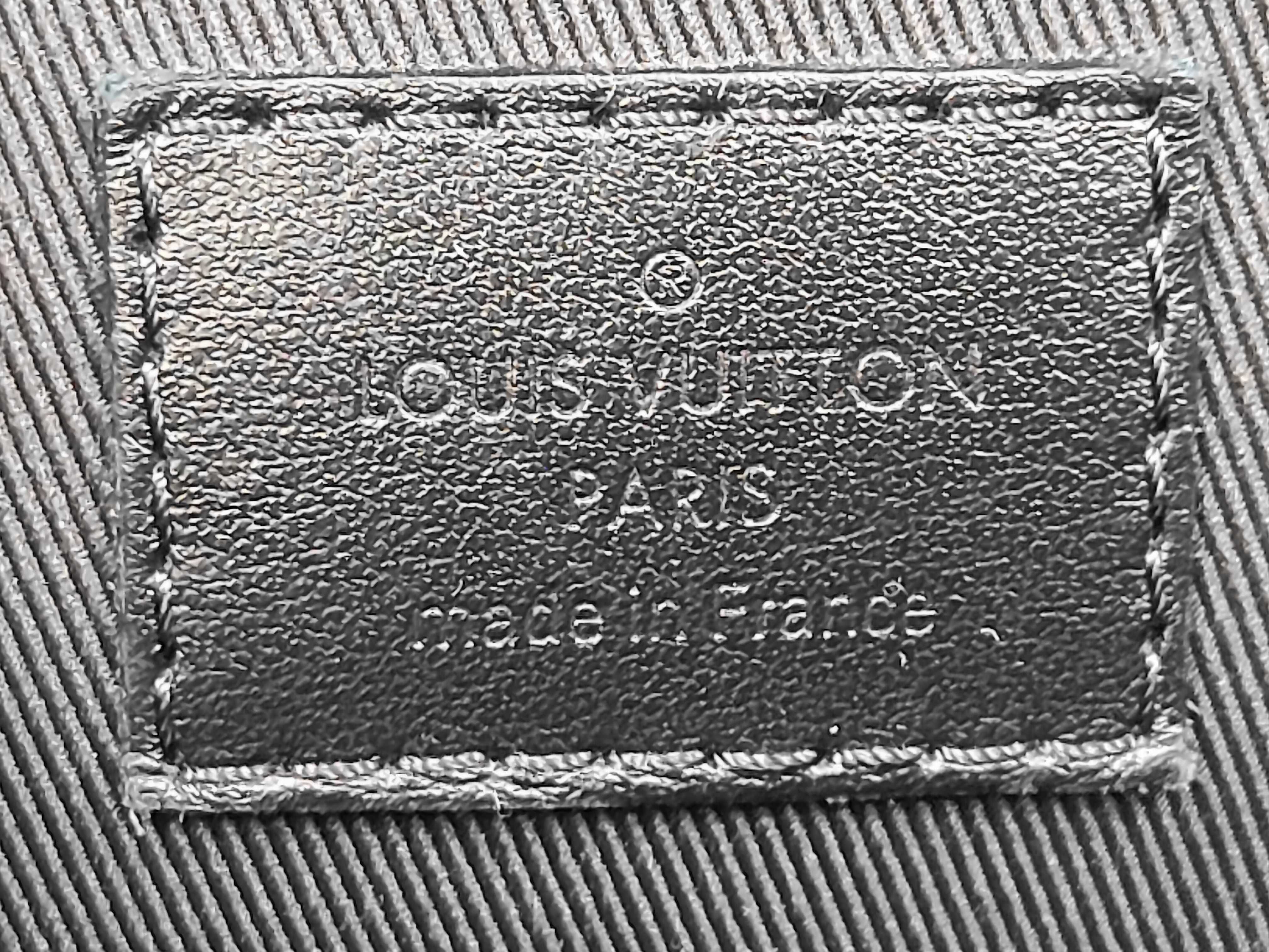Black Calfskin Monogram Christopher Messenger M58476 Shoulder Bag (ky24874) Shoulder Bag — view 11