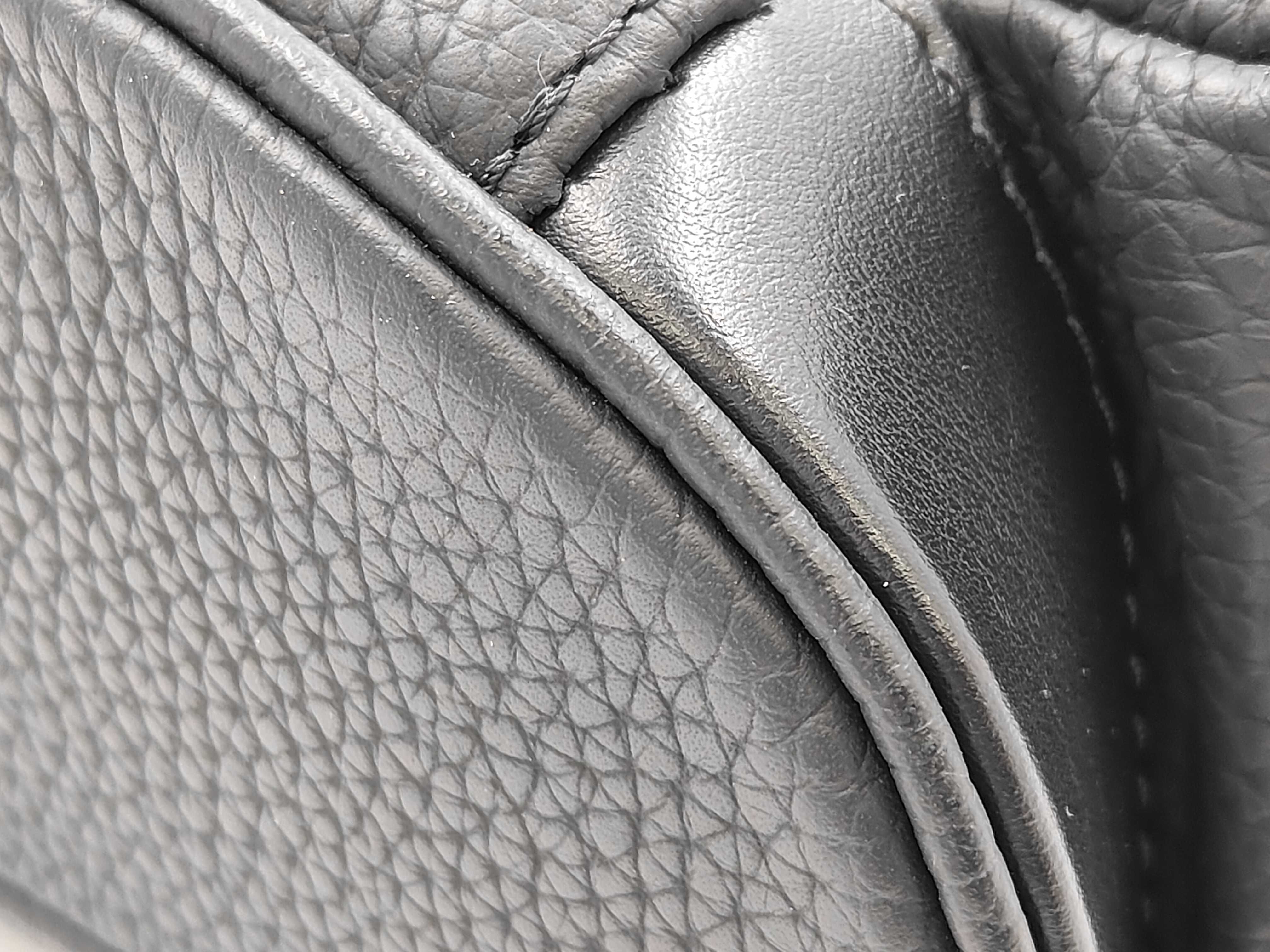 Black Calfskin Monogram Christopher Messenger M58476 Shoulder Bag (ky24874) Shoulder Bag — view 6