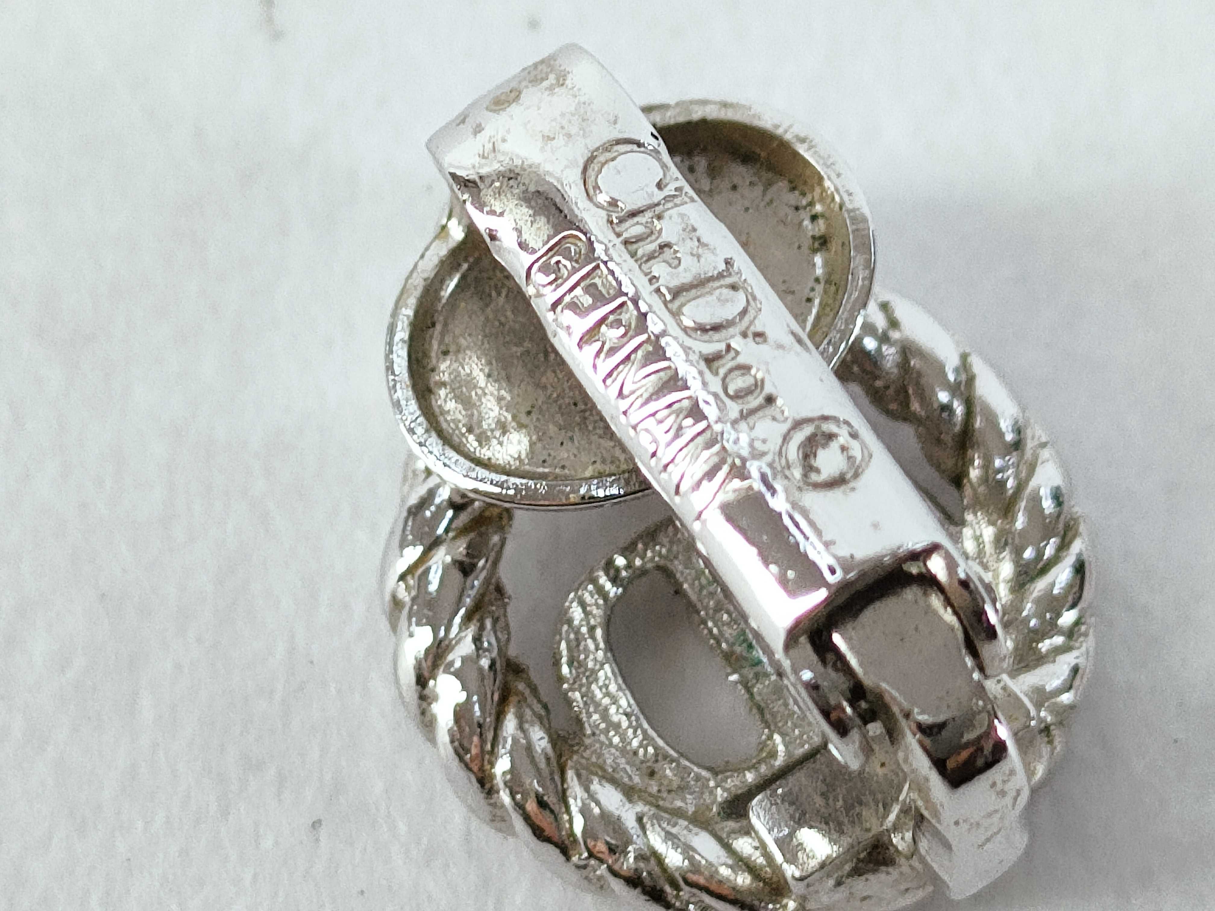 Christian / Earrings — view 4