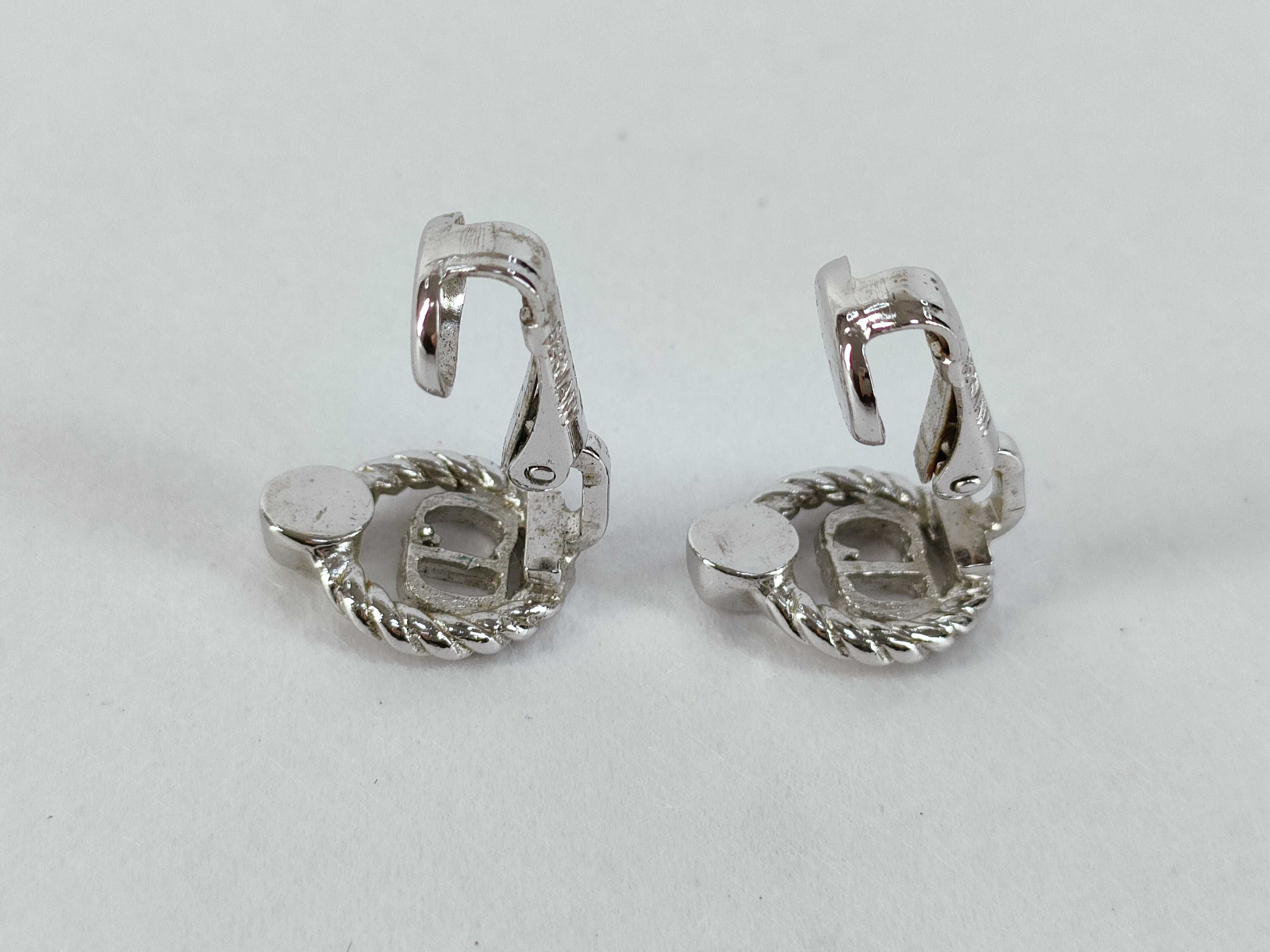 Christian / Earrings — view 5