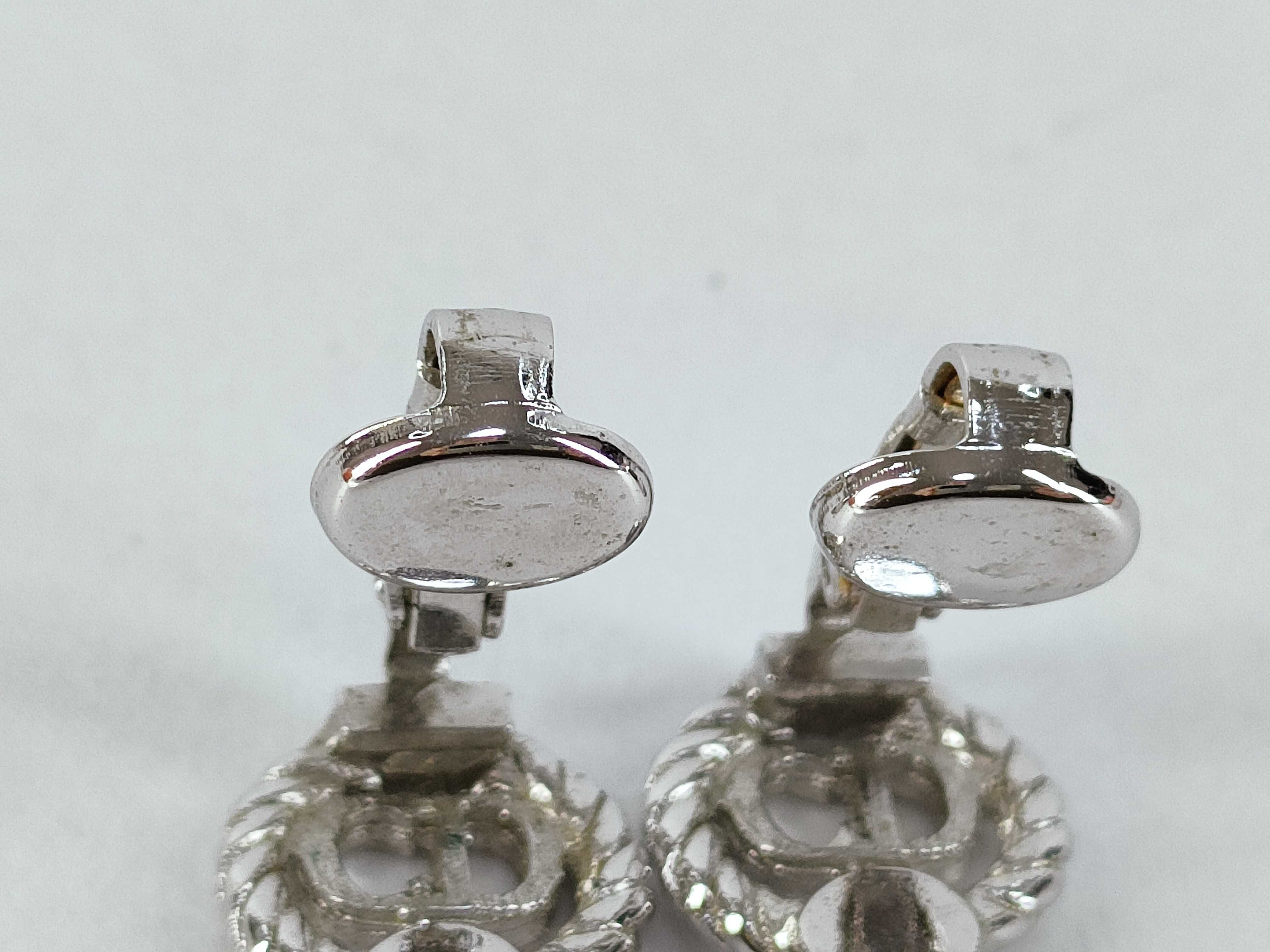 Christian / Earrings — view 7