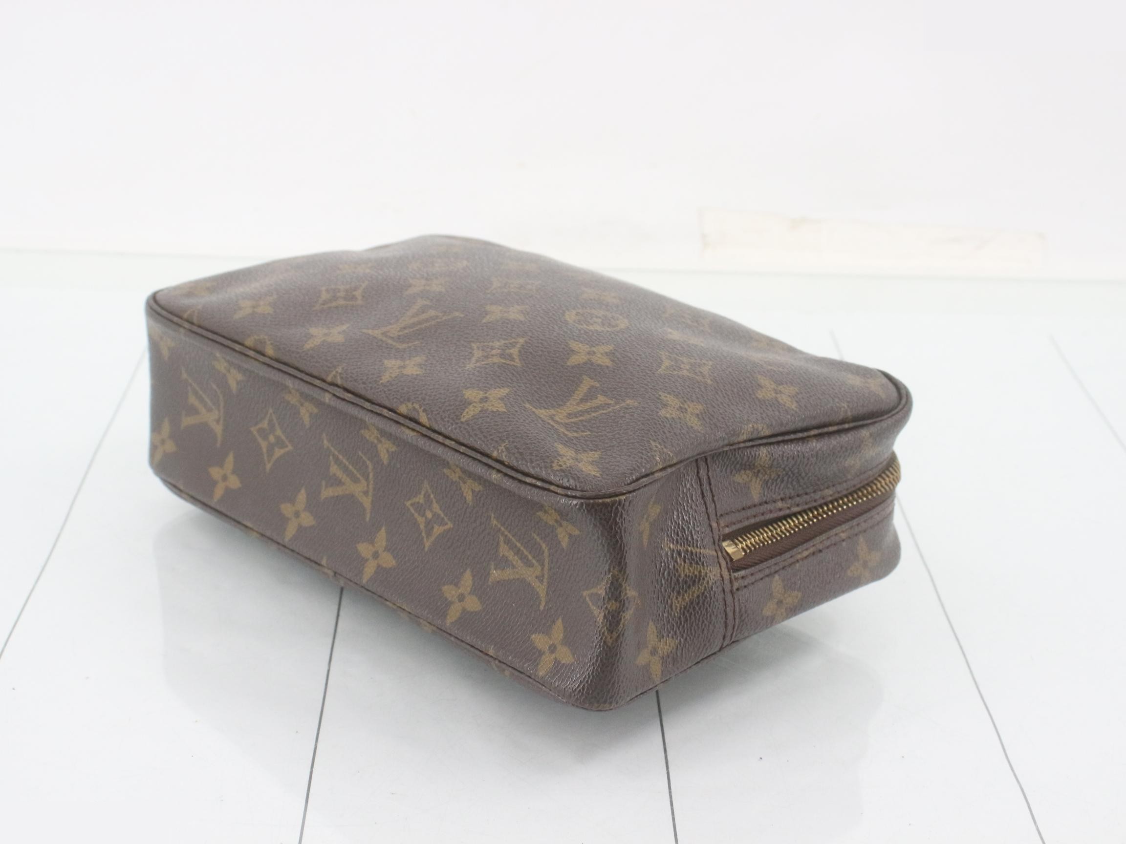 Monogram Louis Vuitton Trousseau Toilette 23 — view 6