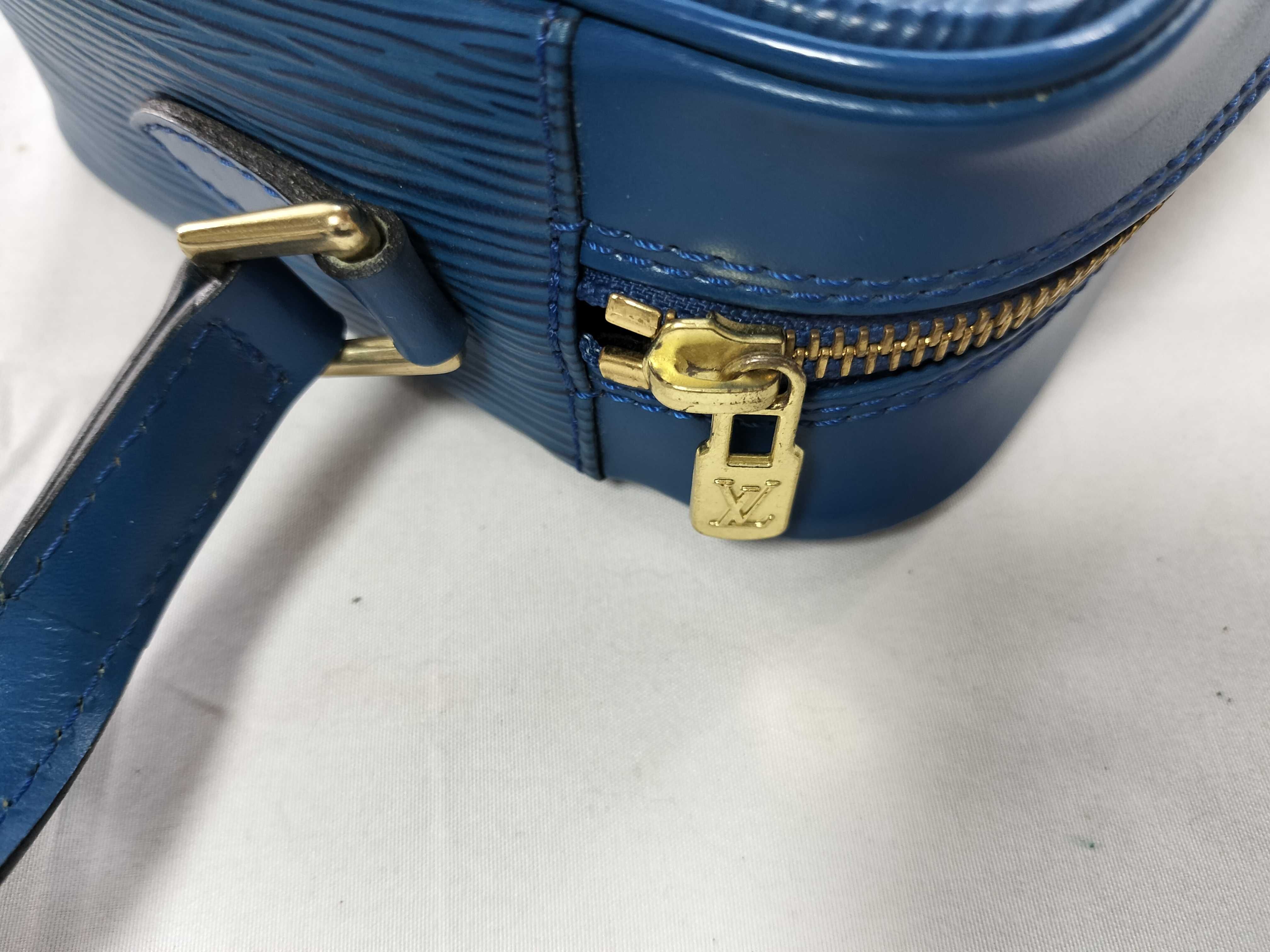 Epi Trocadero Shoulder Bag — view 13