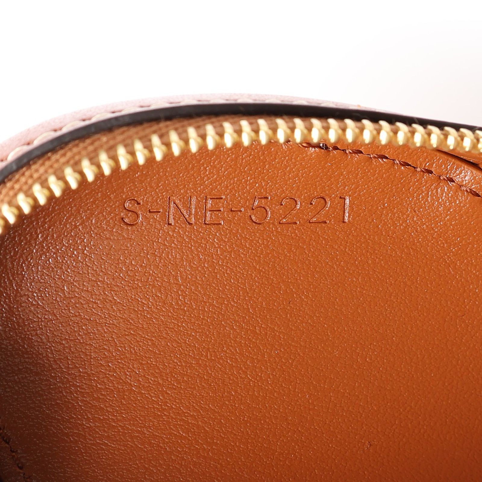 Micro Heart Crossbody Bag — view 6