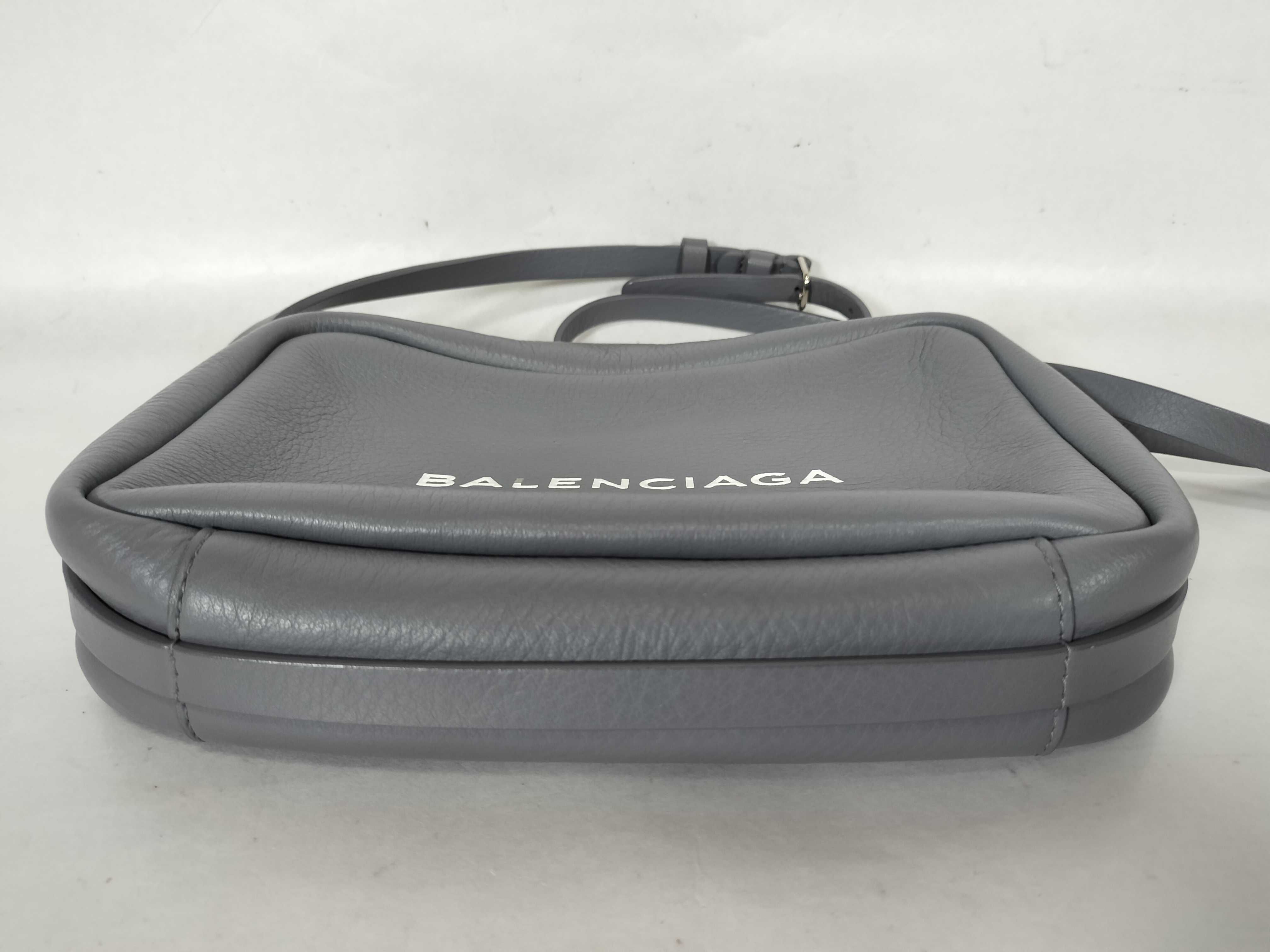 Everyday Camera Bag Shoulder Bag — view 7