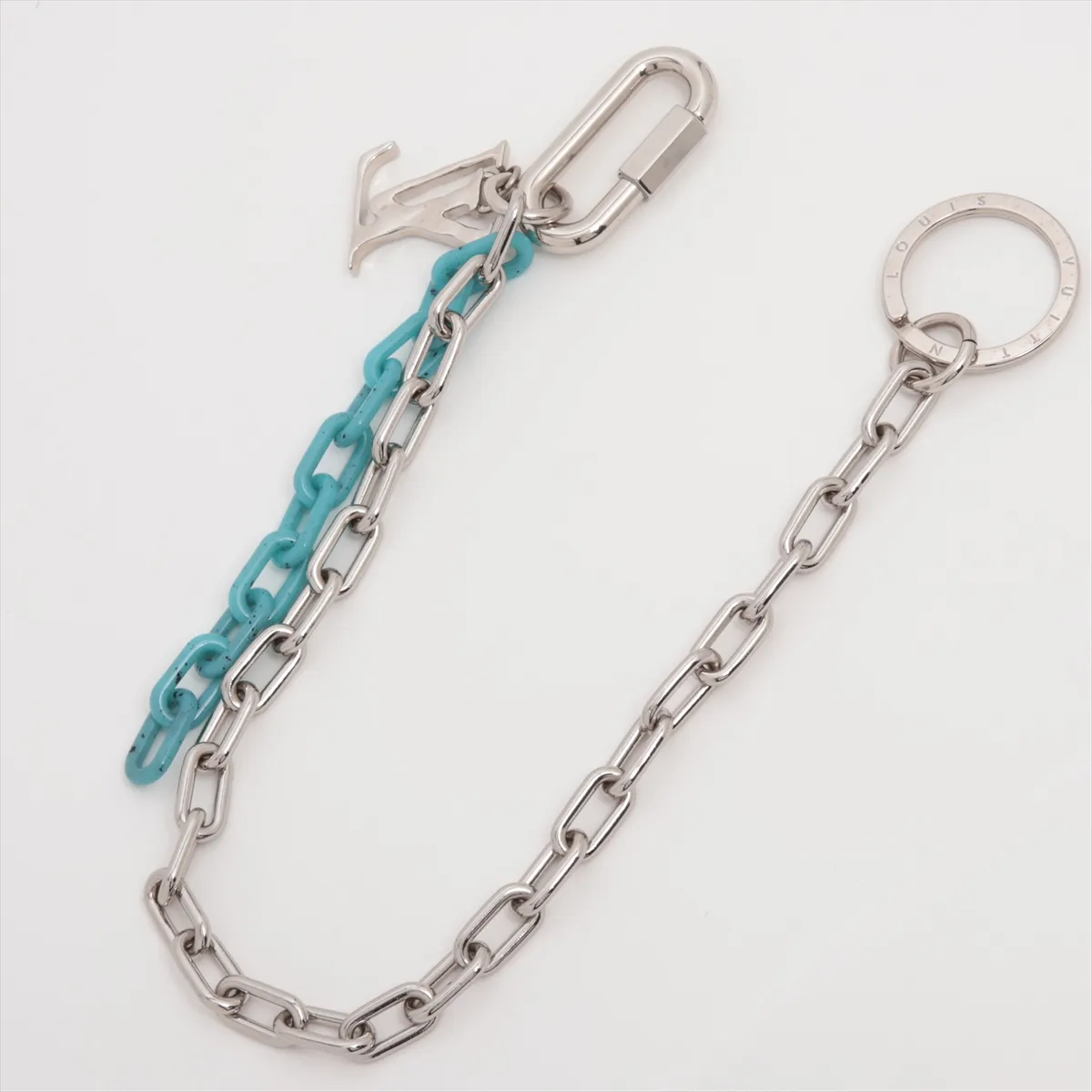 MP2619 LV Shape LE0199 Keychain, Metal, Silver. Shows signs of wear, — view 2