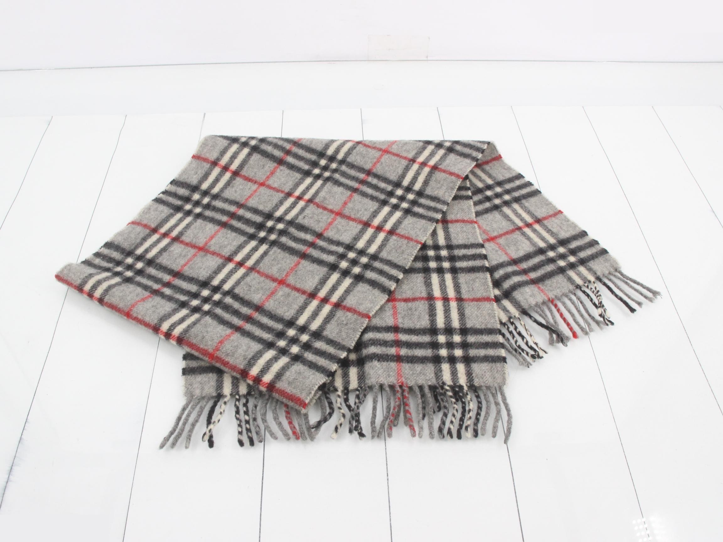 Other lines: Small items, accessories, and scarves — view 3