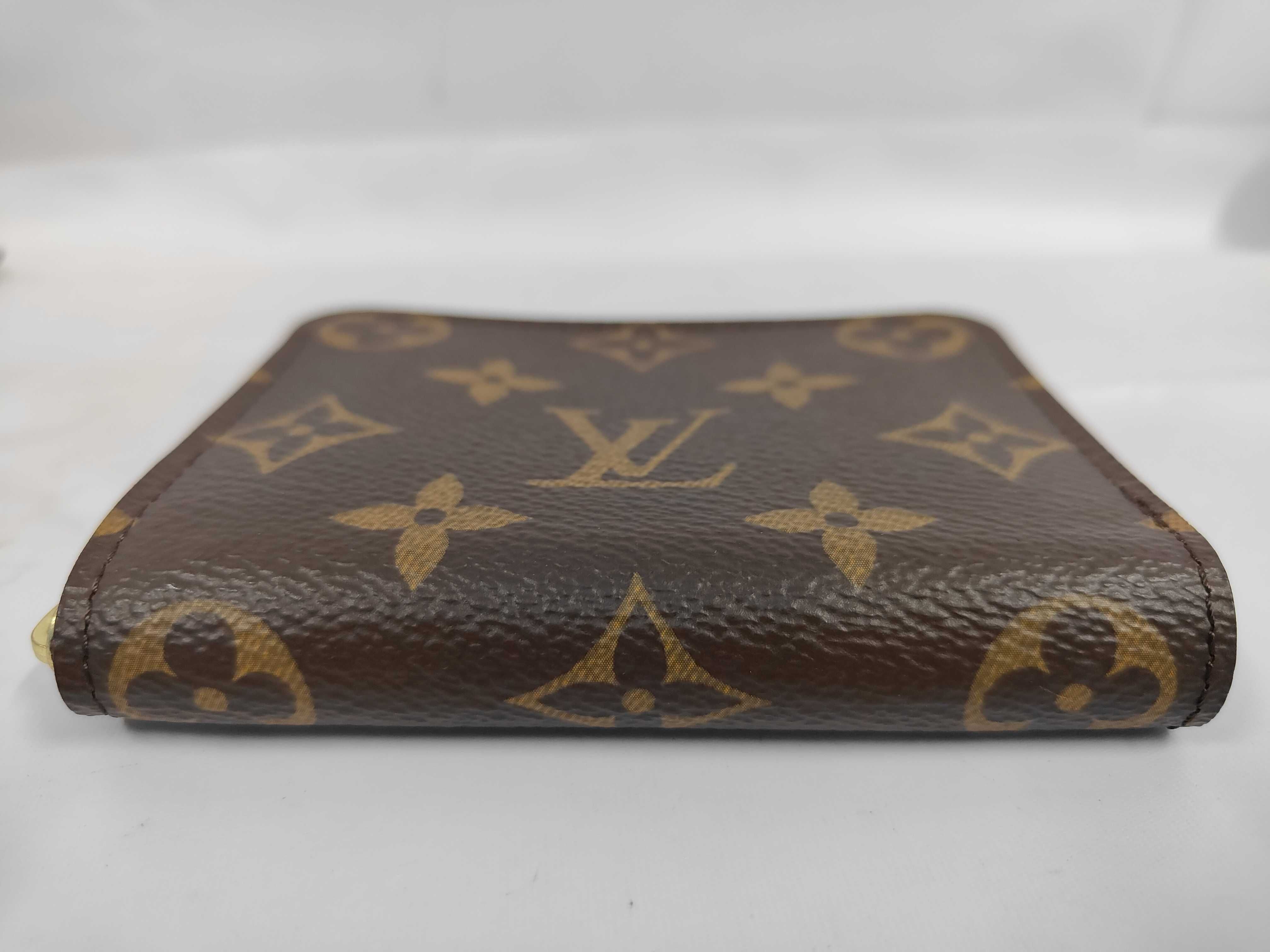 M60067 Zippy Coin Purse SN0119 Coin Case — view 4