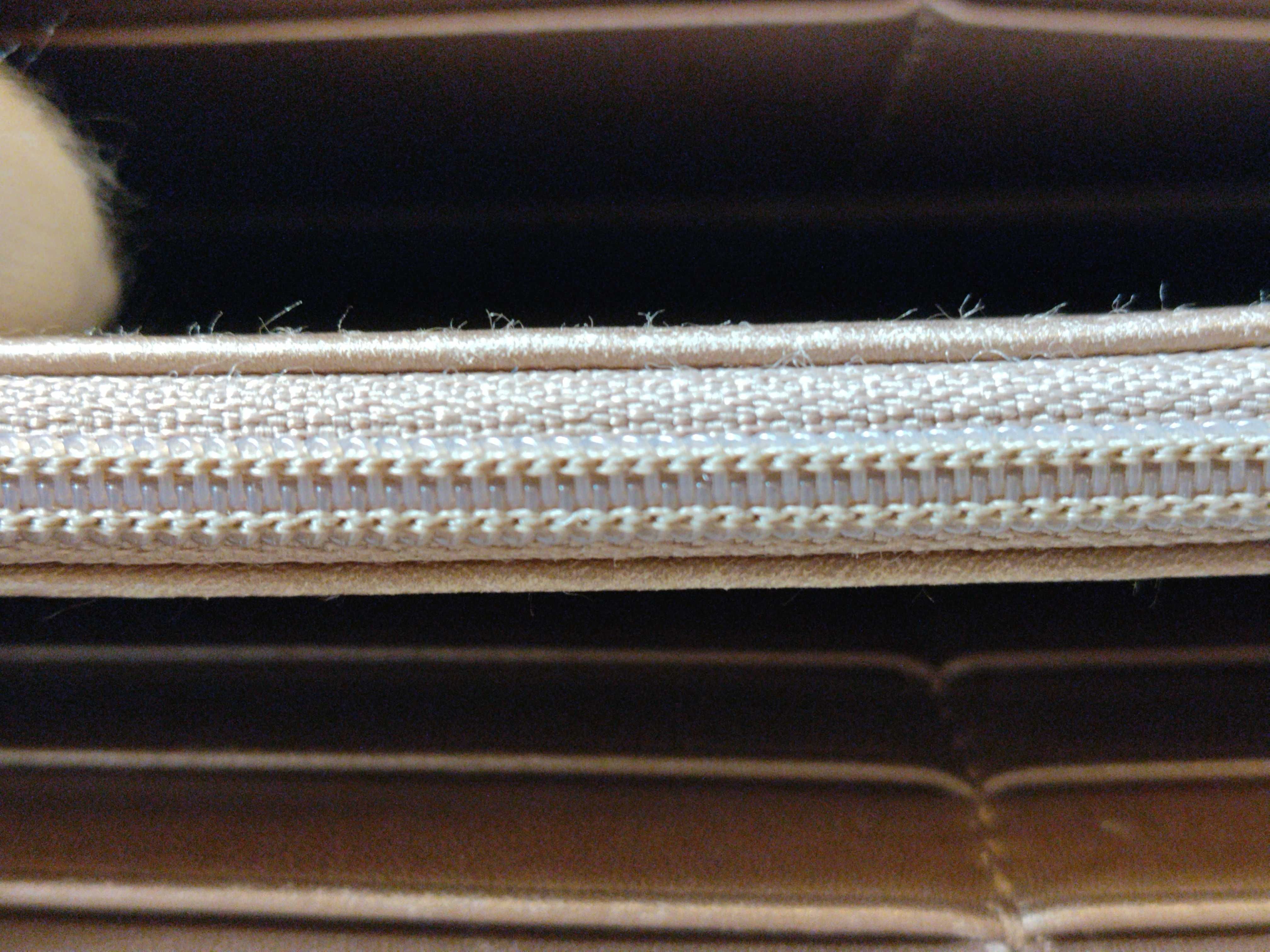 GG Canvas Lovely Heart Long Wallet 251861 — view 9