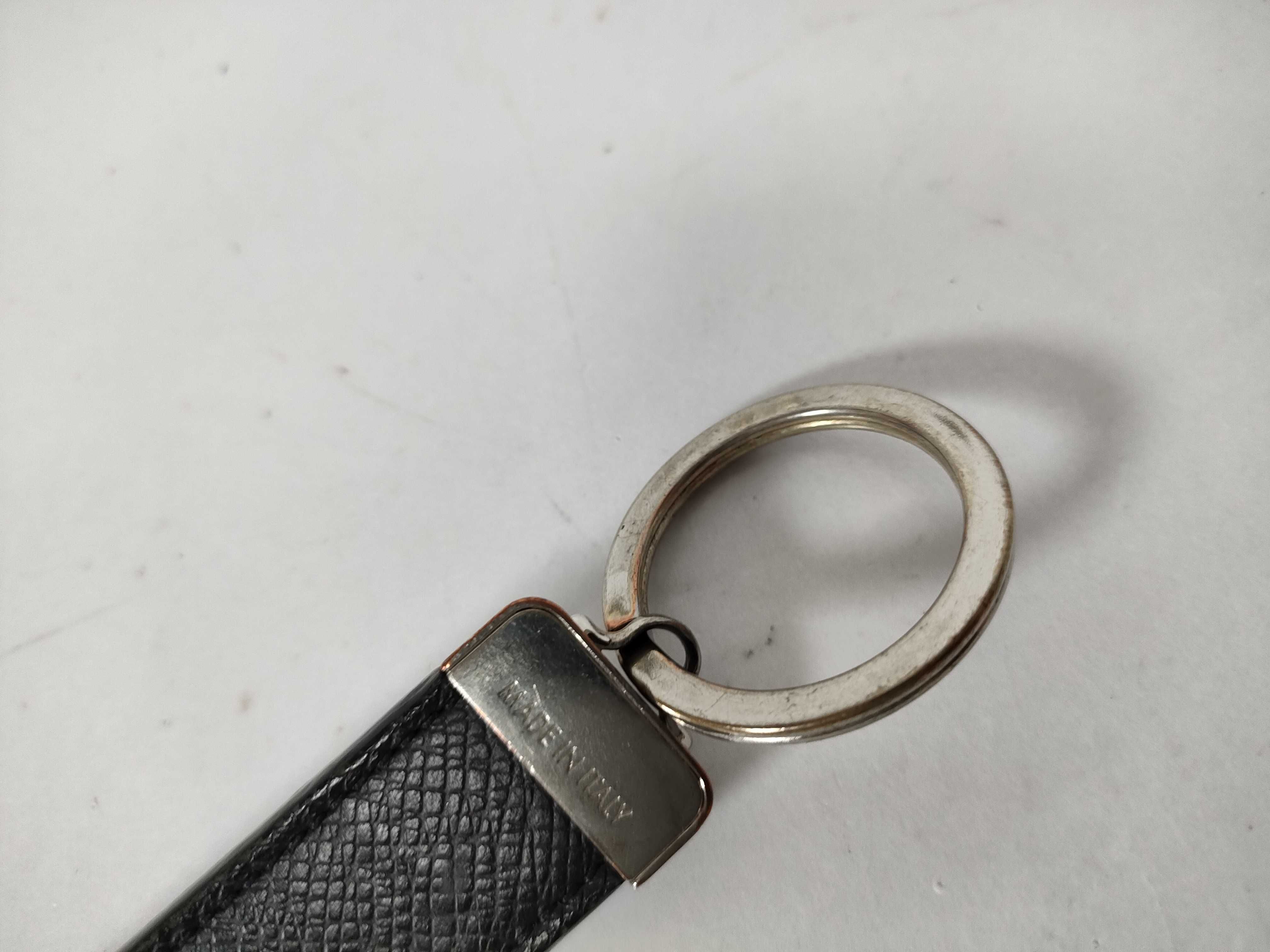Taiga Louis Vuitton Porte Clé Neo LV Club Keyring Keychain M67242 Key Case/Keychain — view 4