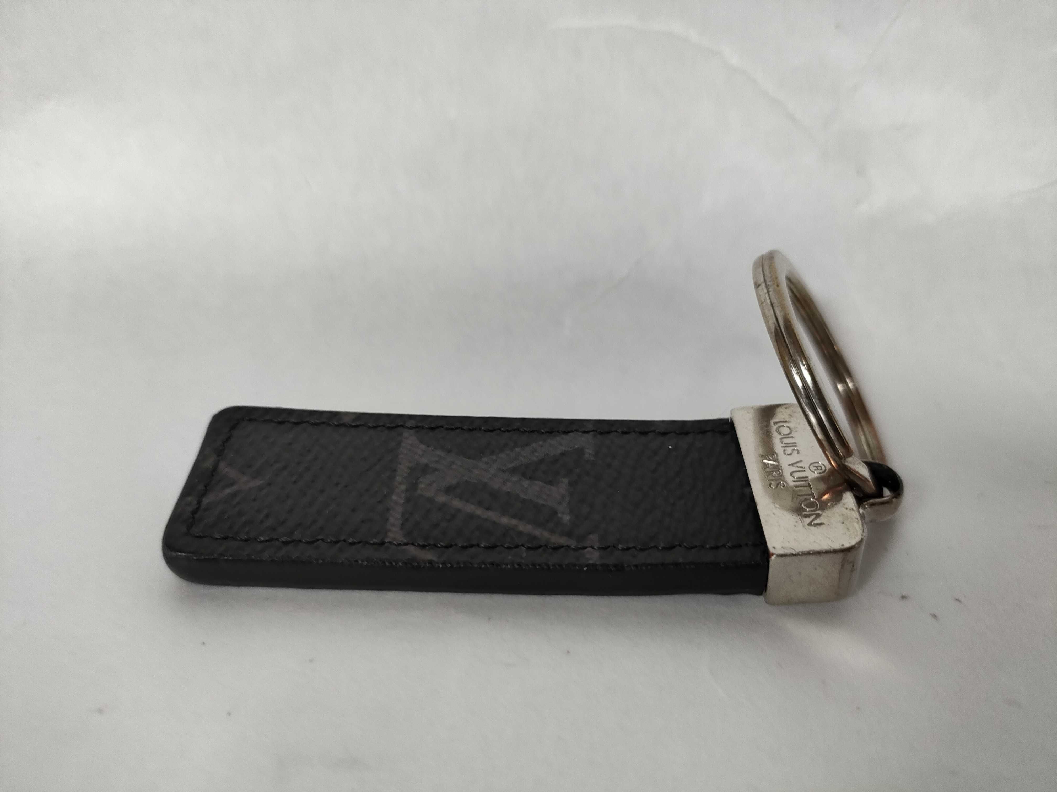 Taiga Louis Vuitton Porte Clé Neo LV Club Keyring Keychain M67242 Key Case/Keychain — view 5