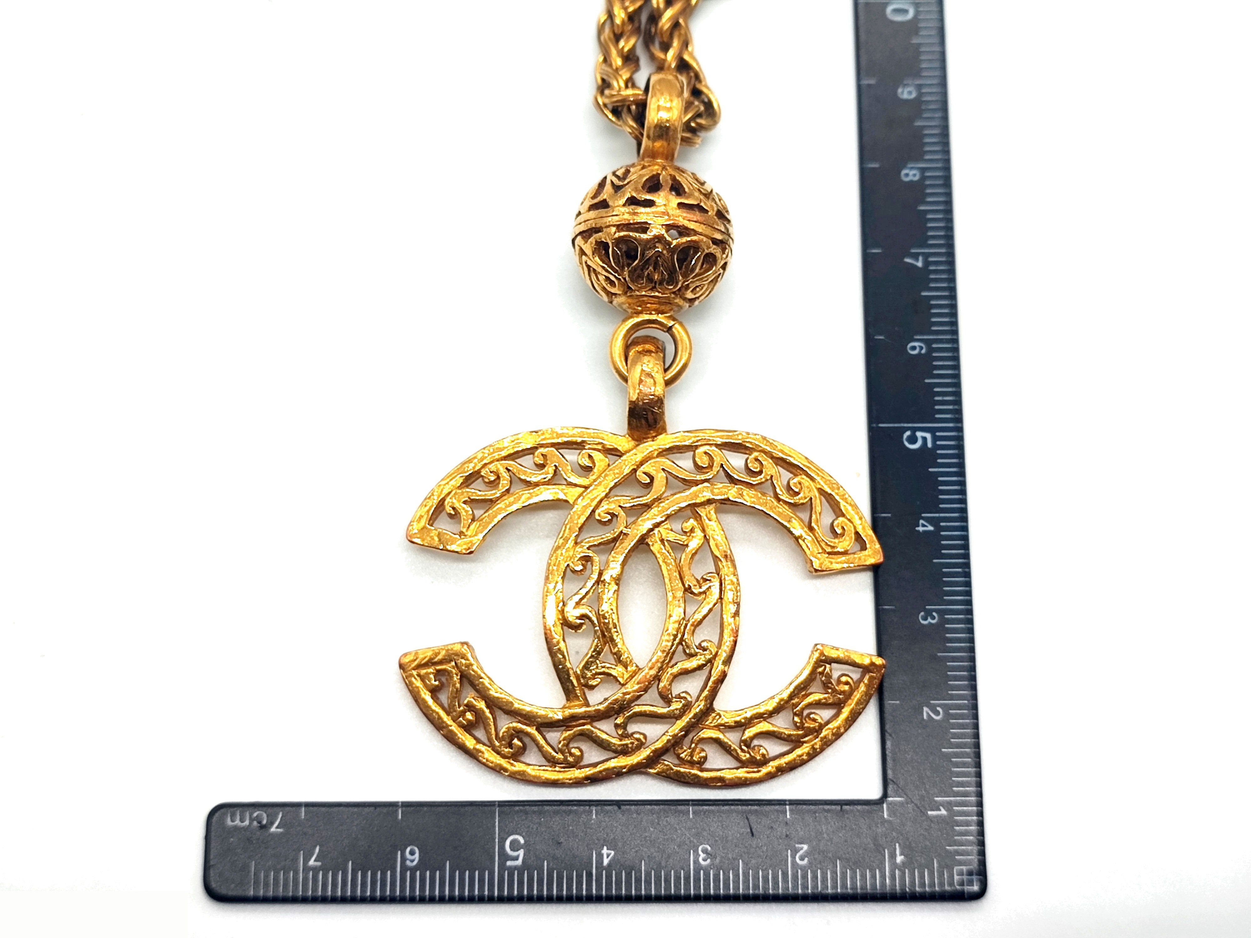 Big Coco Mark Ball Swing Necklace 95A — view 3