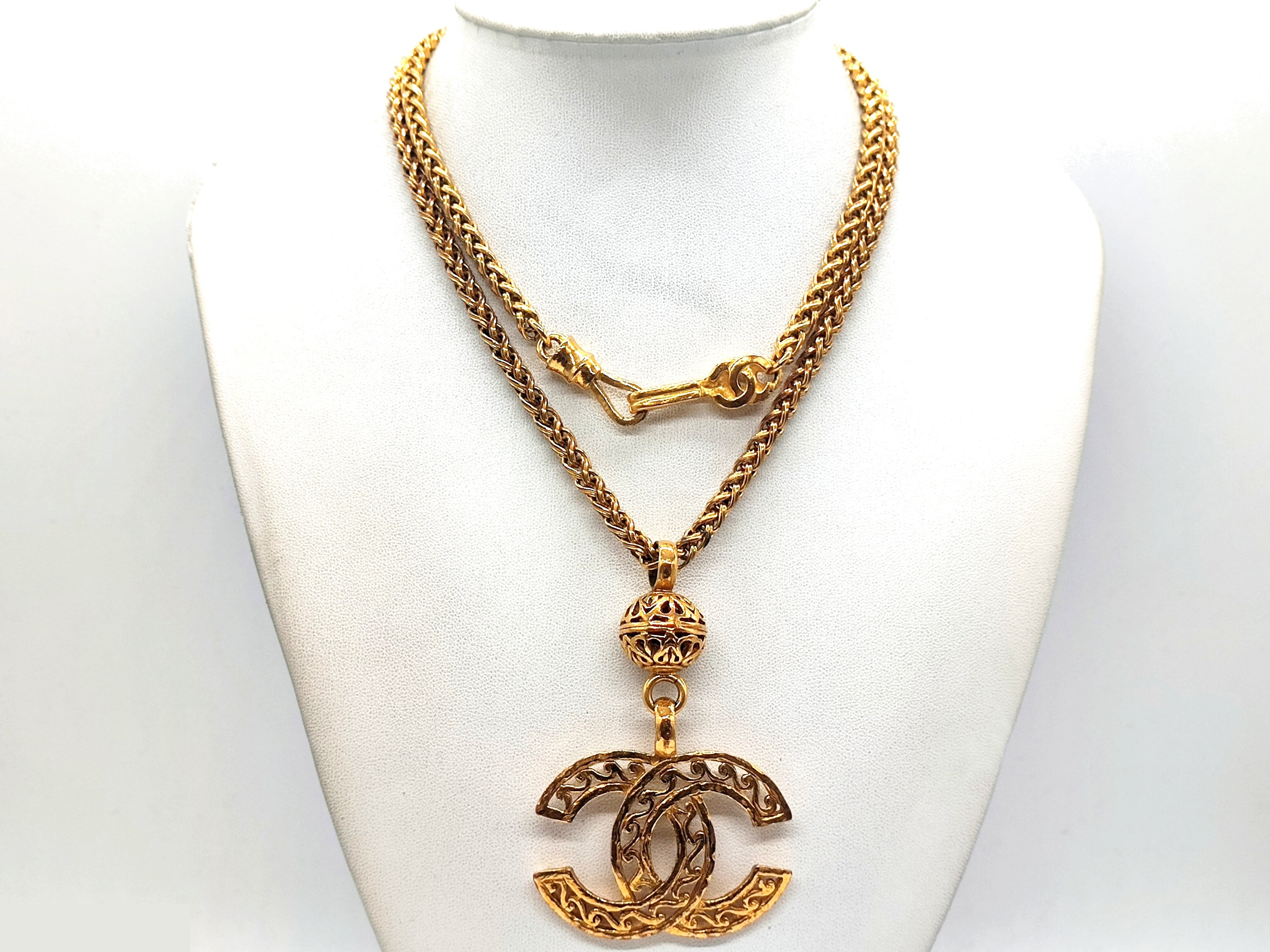 Big Coco Mark Ball Swing Necklace 95A — view 4