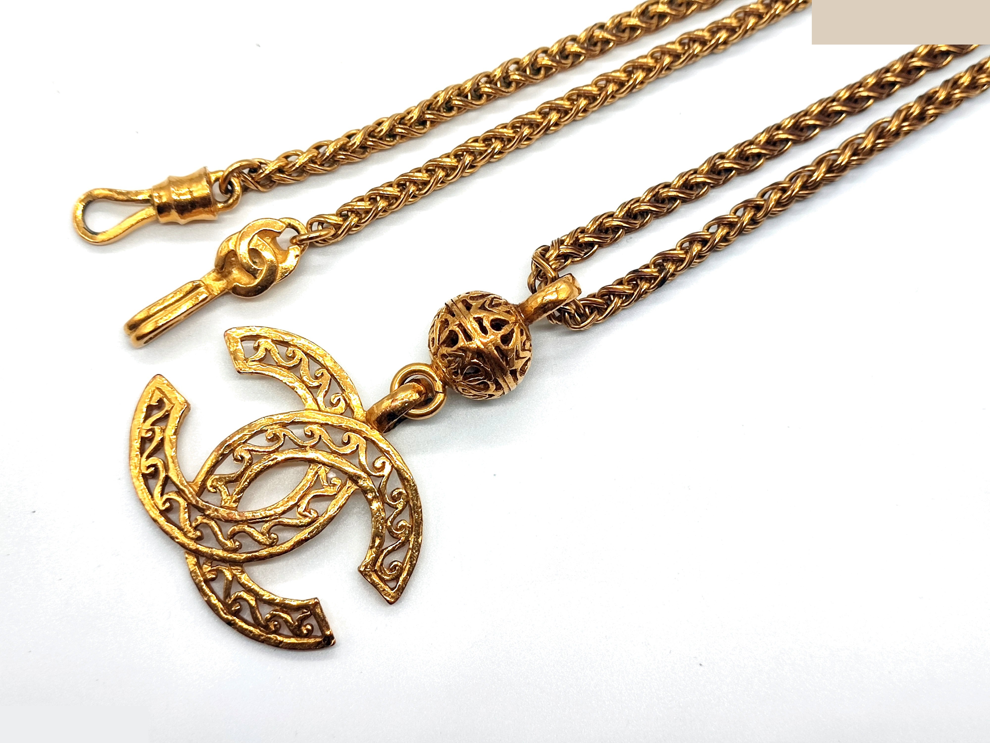 Big Coco Mark Ball Swing Necklace 95A — view 6