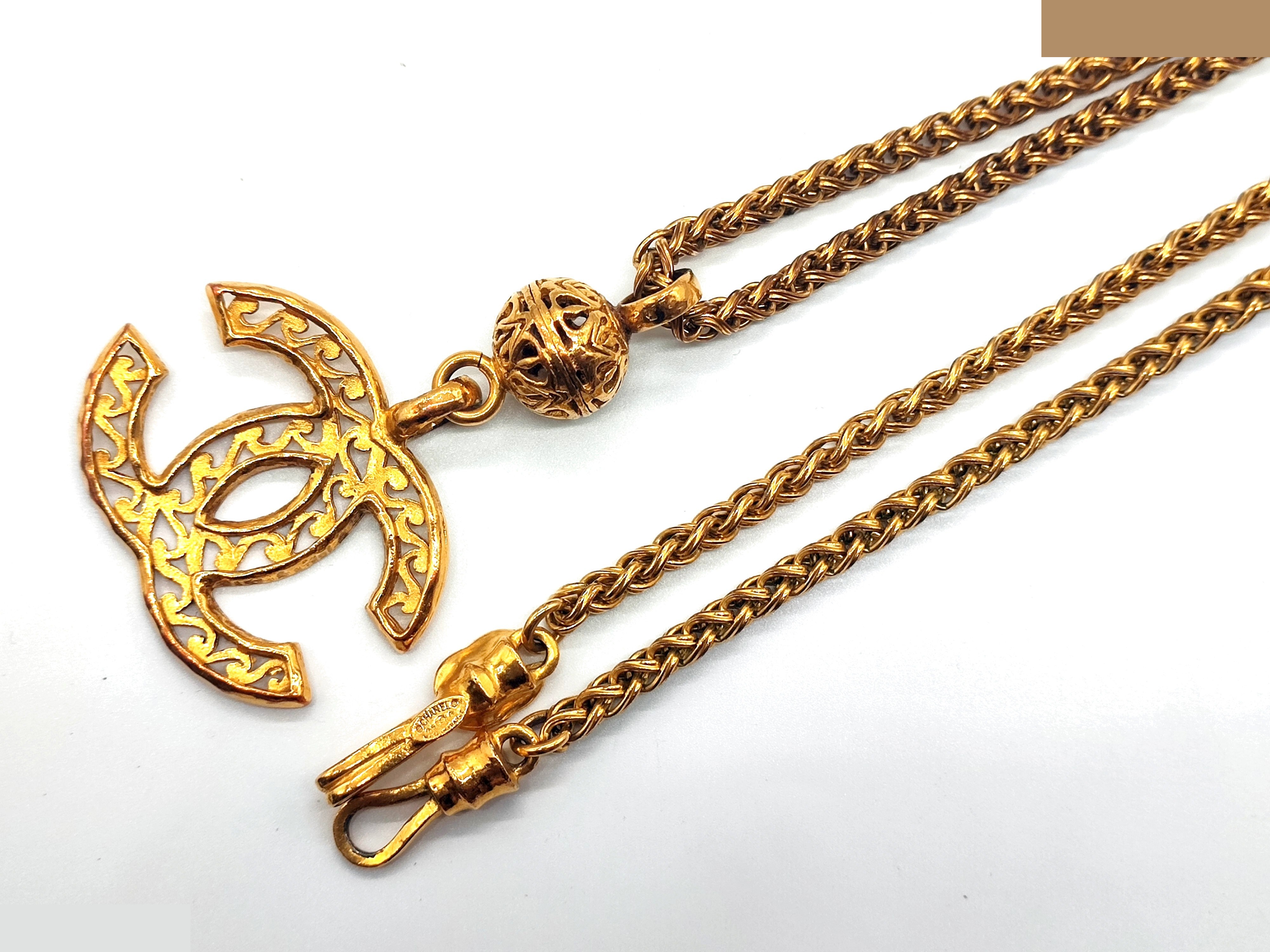 Big Coco Mark Ball Swing Necklace 95A — view 9