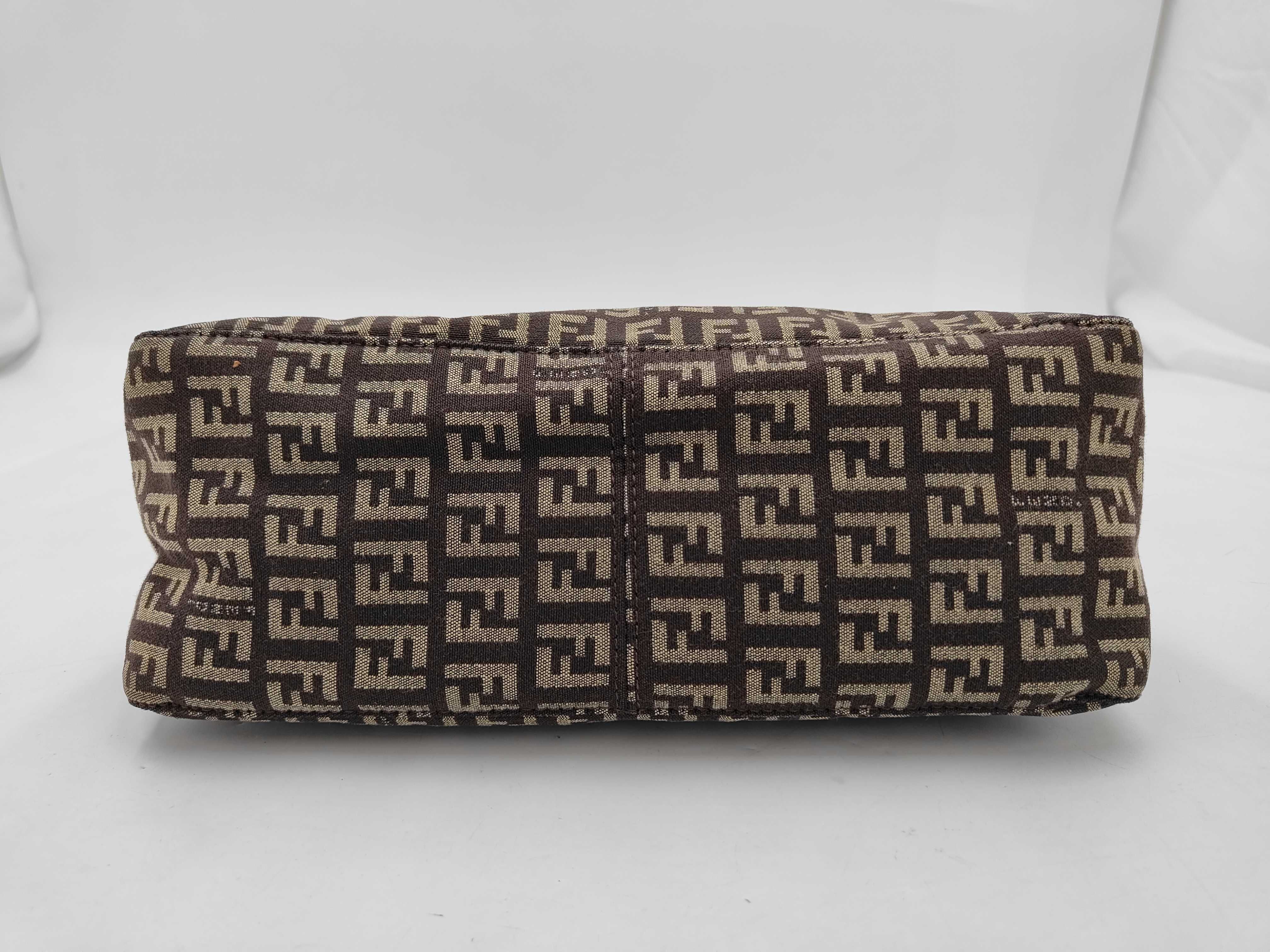 handbag — view 5