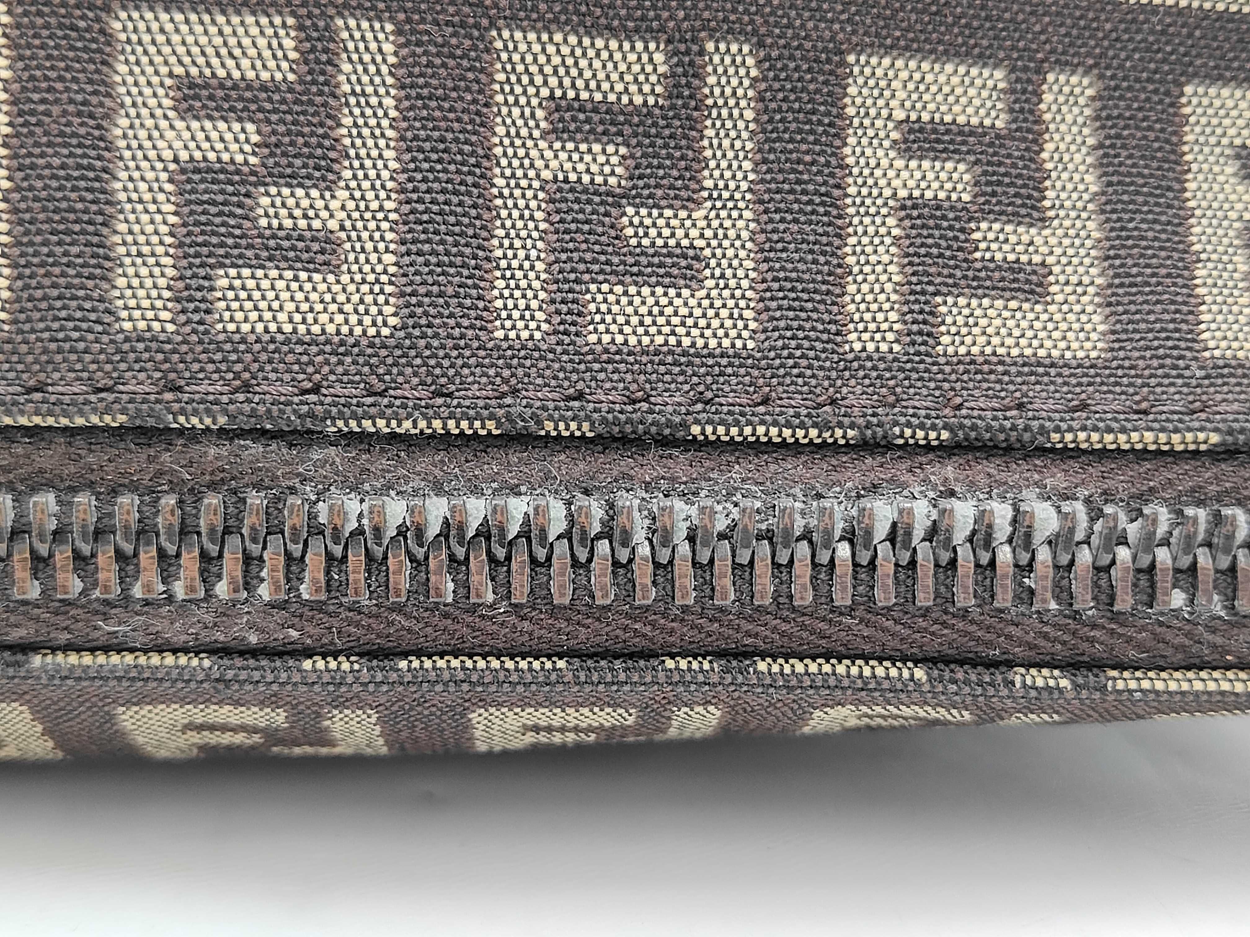 handbag — view 8