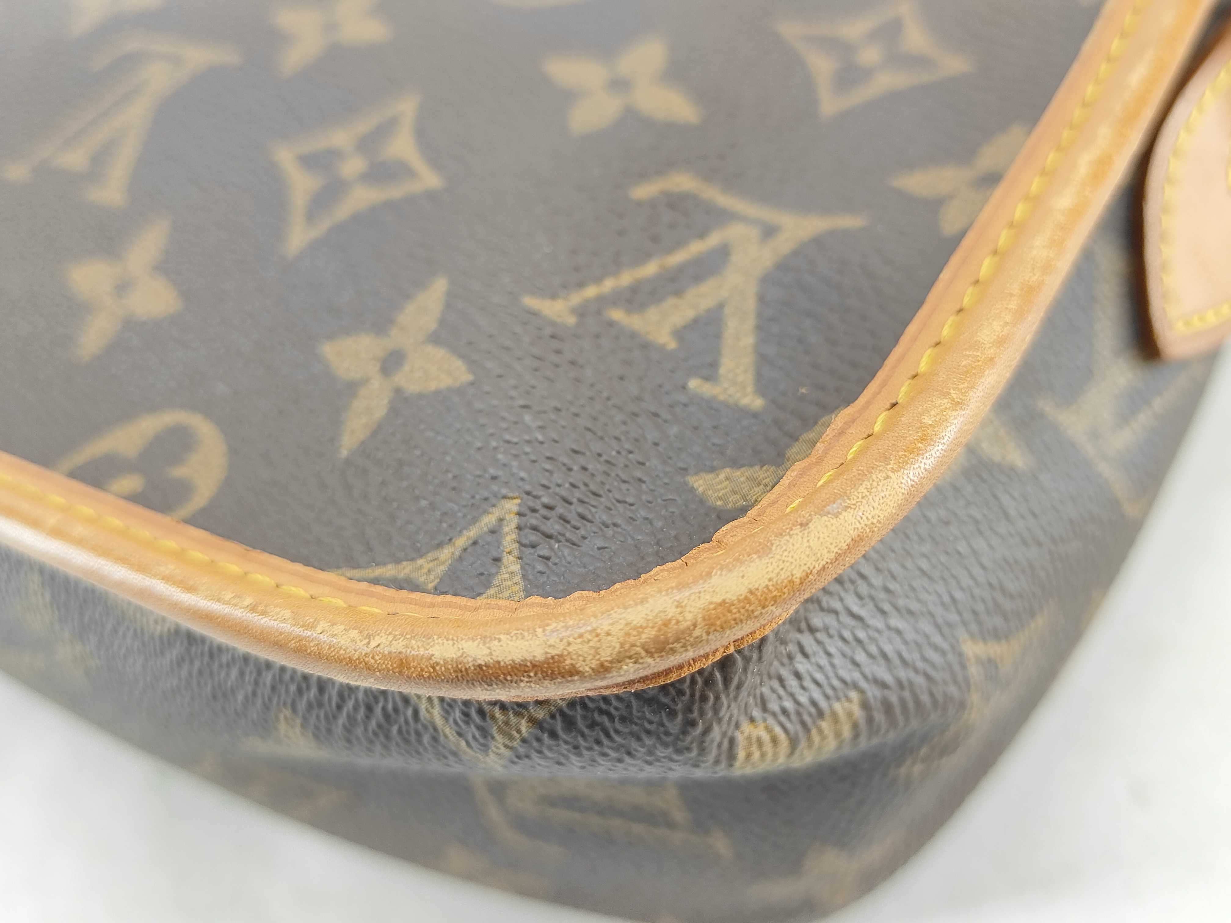 Monogram LV Monogram Gibeciere MM M42247 Shoulder Bag — view 10