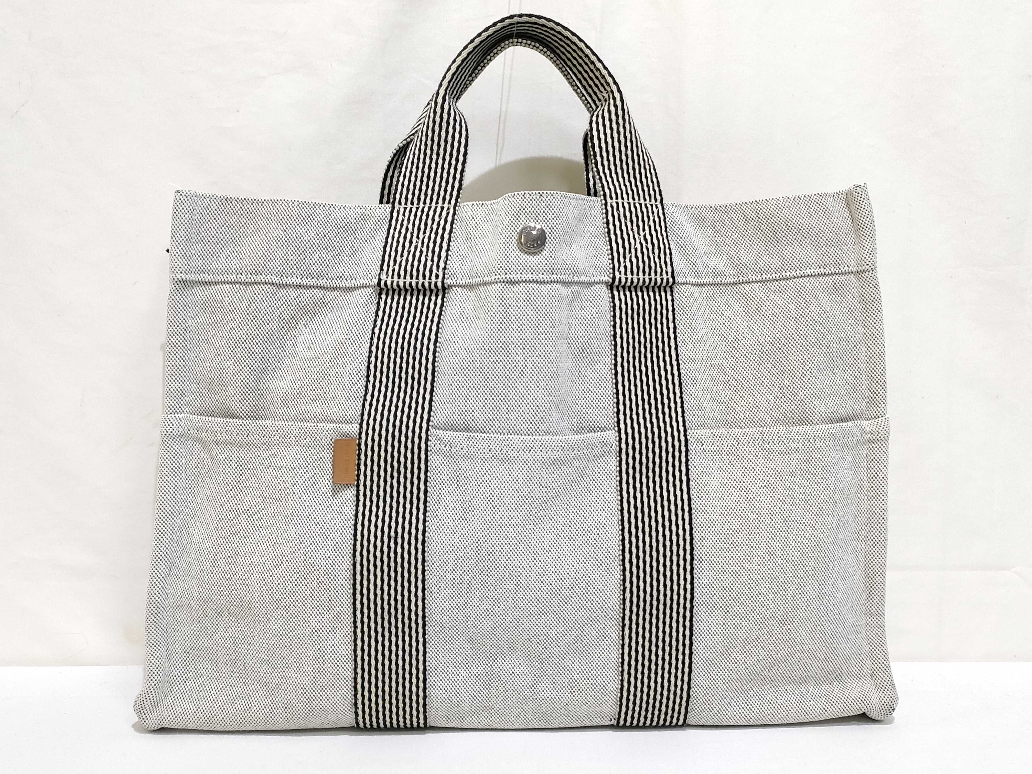 Fourre-Tout Tote Bag, New Fourre-Tout Tote MM, Ivory x Black Handbag