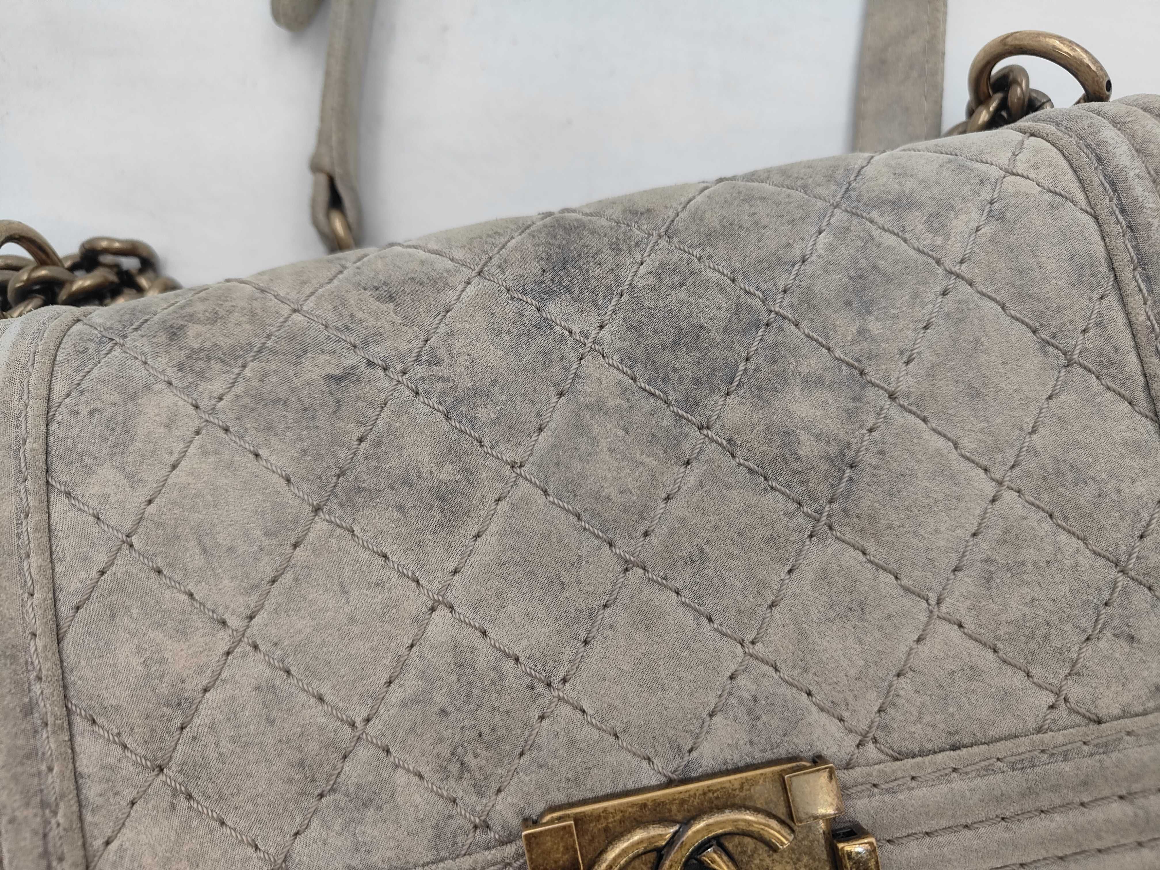 Boy Chanel Shoulder Bag — view 15