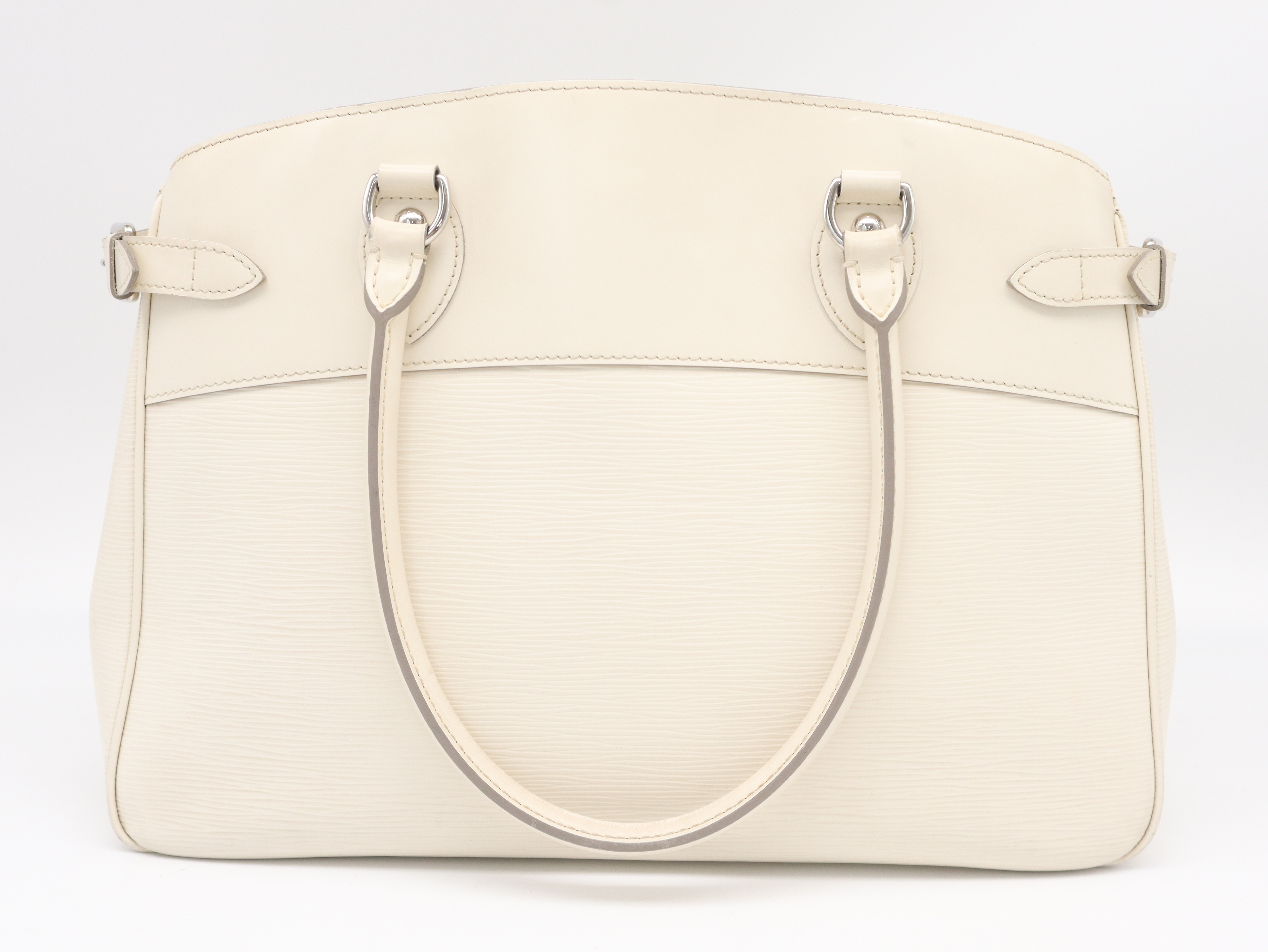 M5925J Epi Passy GM Ivoire Handbag — view 2