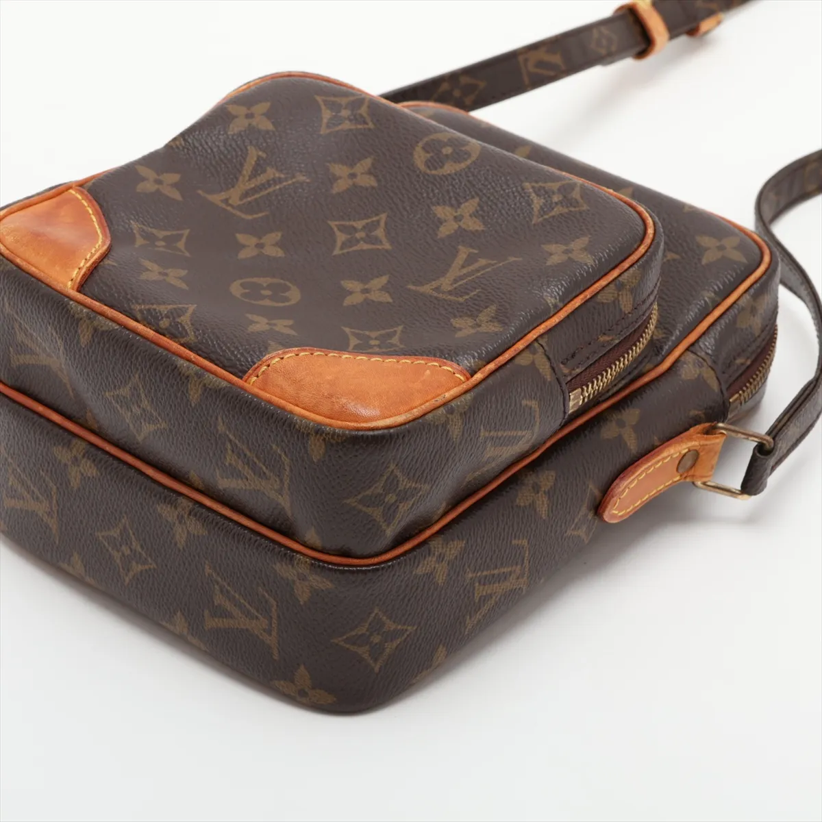 Monogram Amazon M45236 TH0035 Brown — view 3