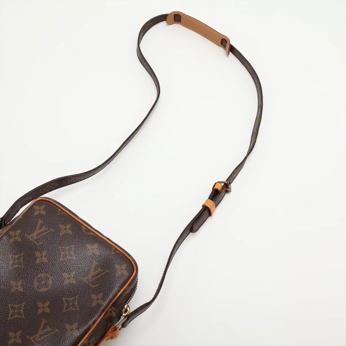Monogram Amazon M45236 TH0035 Brown — view 5
