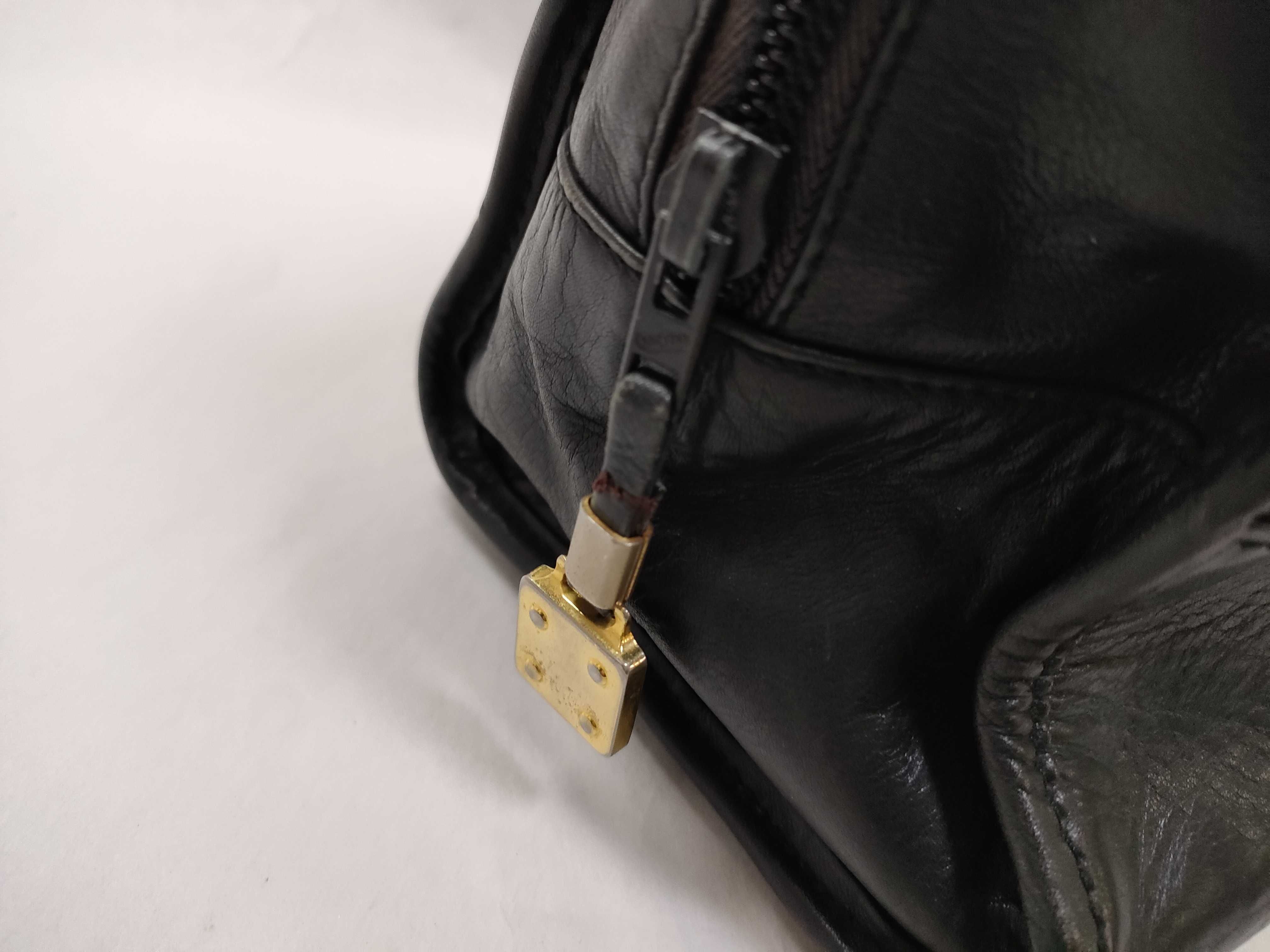 Amazona Anagram Leather Black Handbag — view 9
