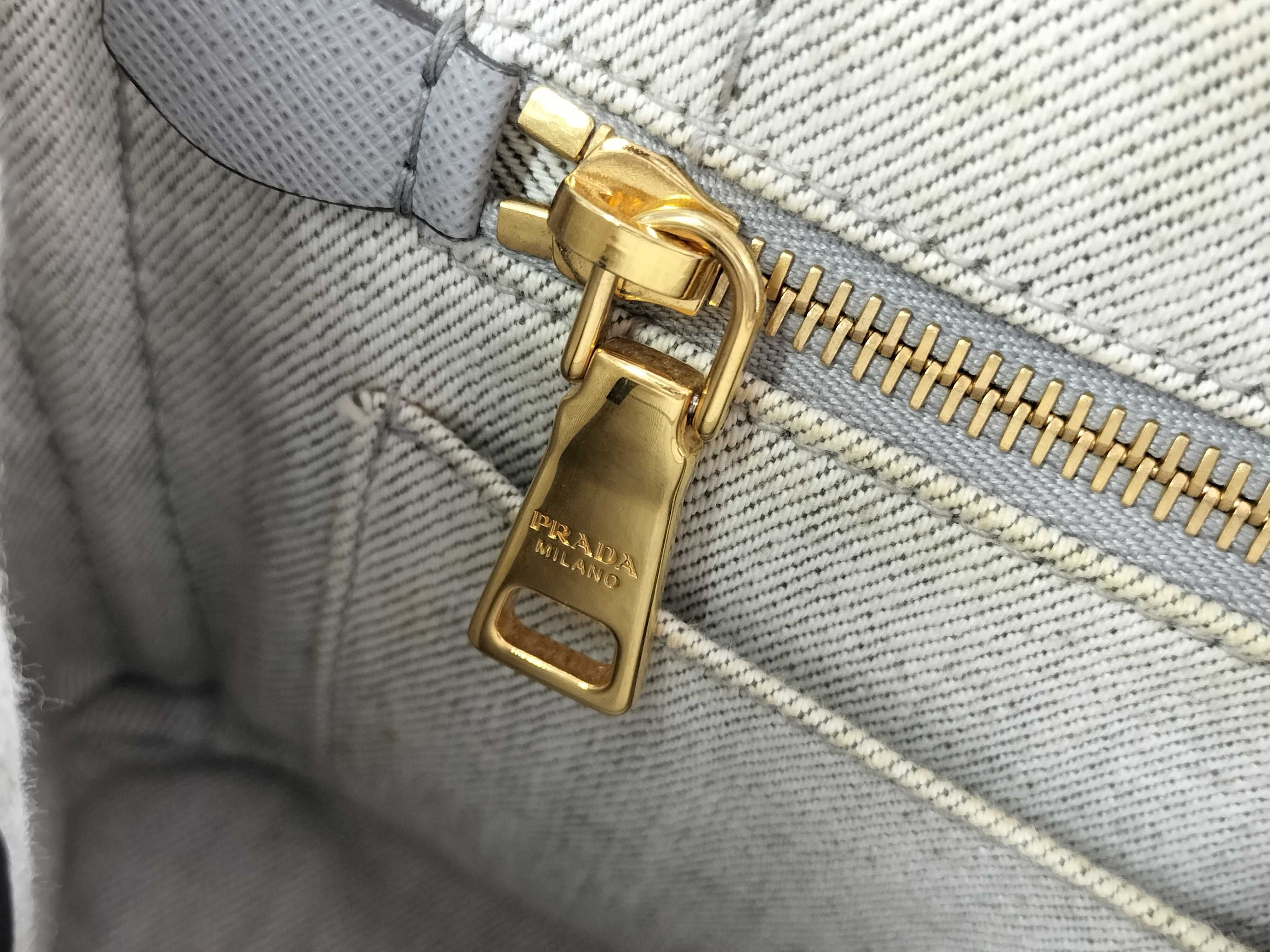 handbag — view 11