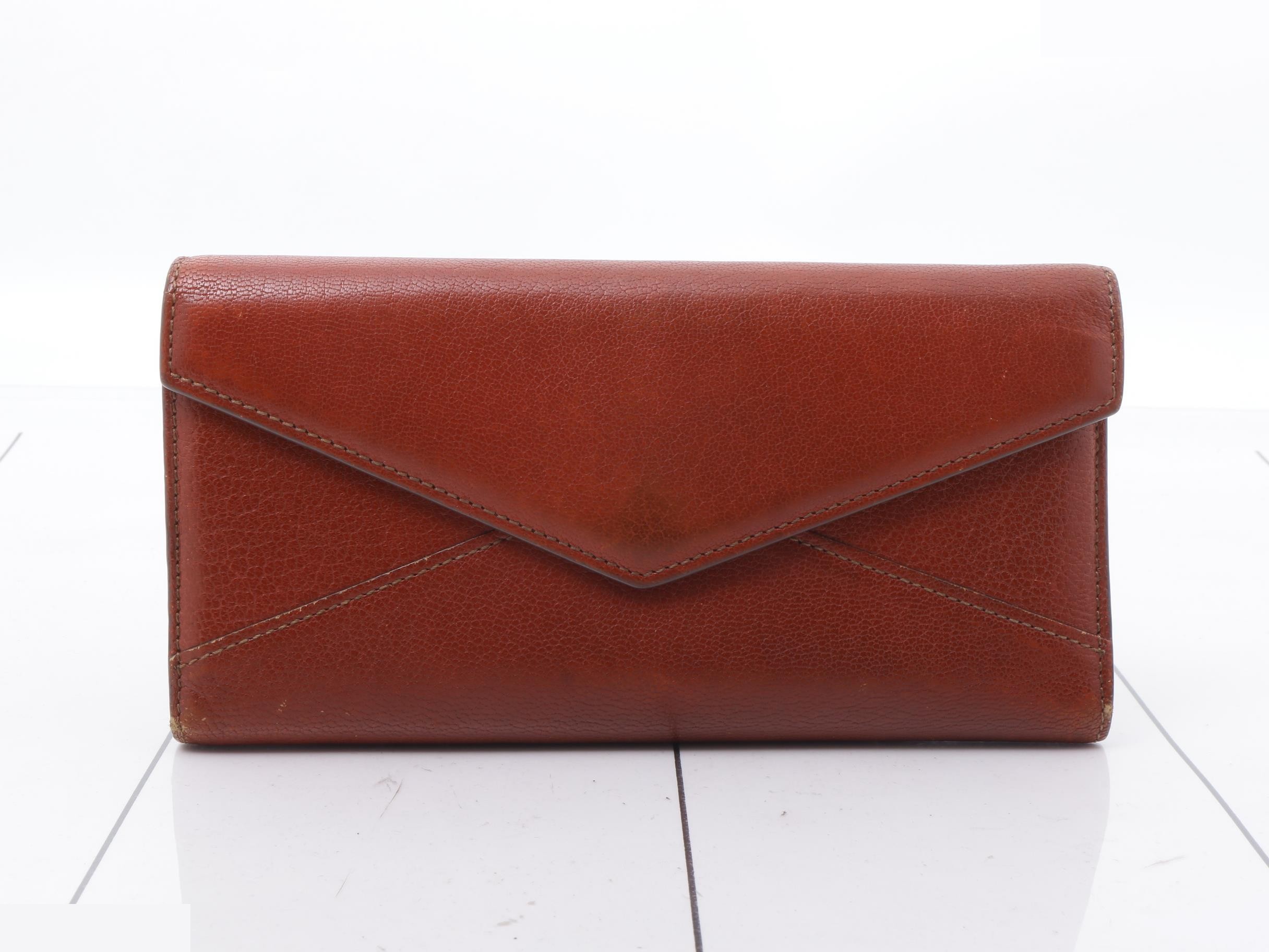 Collection Les Must Leather Tri-fold Long Wallet