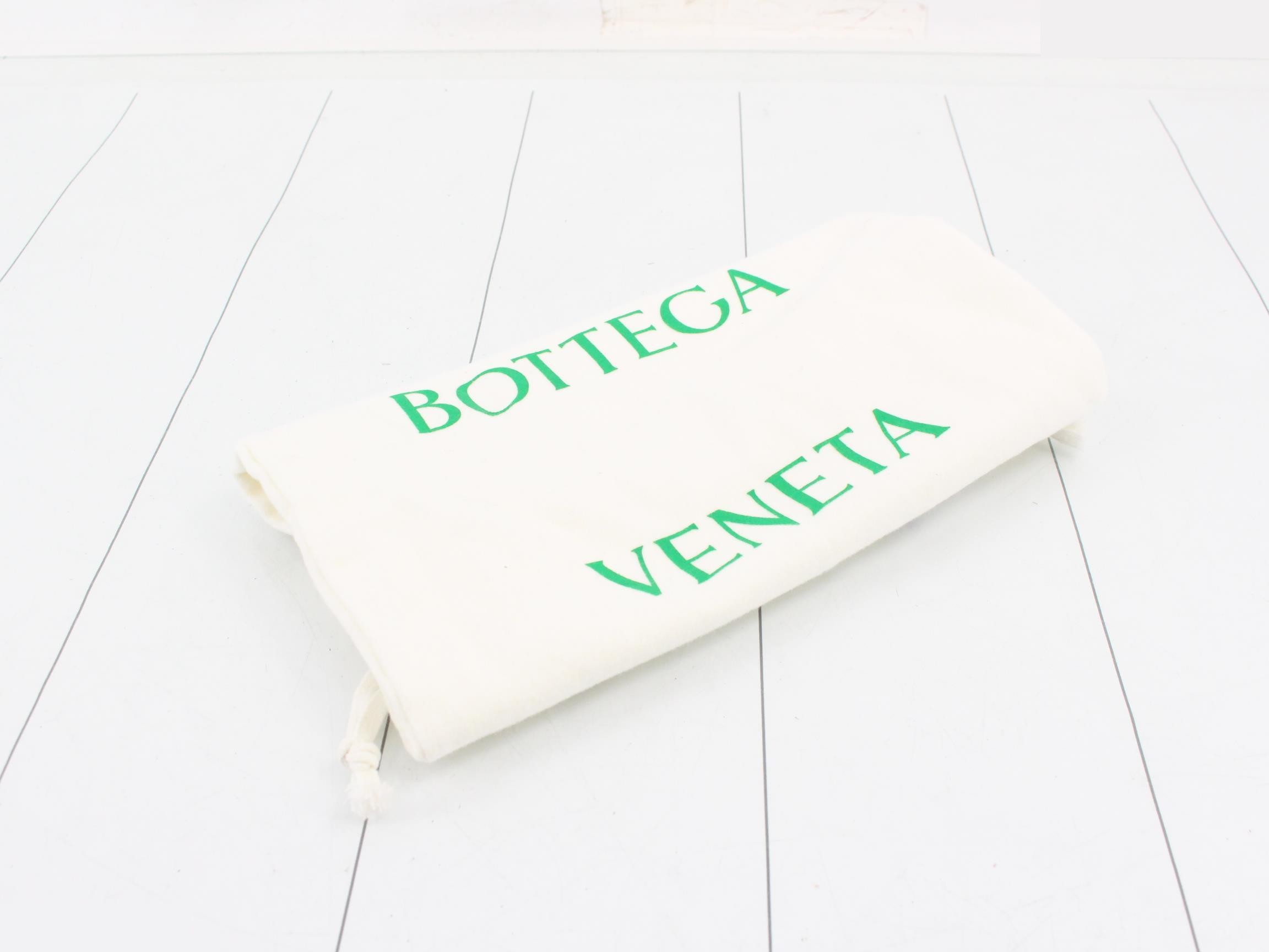 776873 Intrecciato (Bag) / Pouch - Unused — view 5