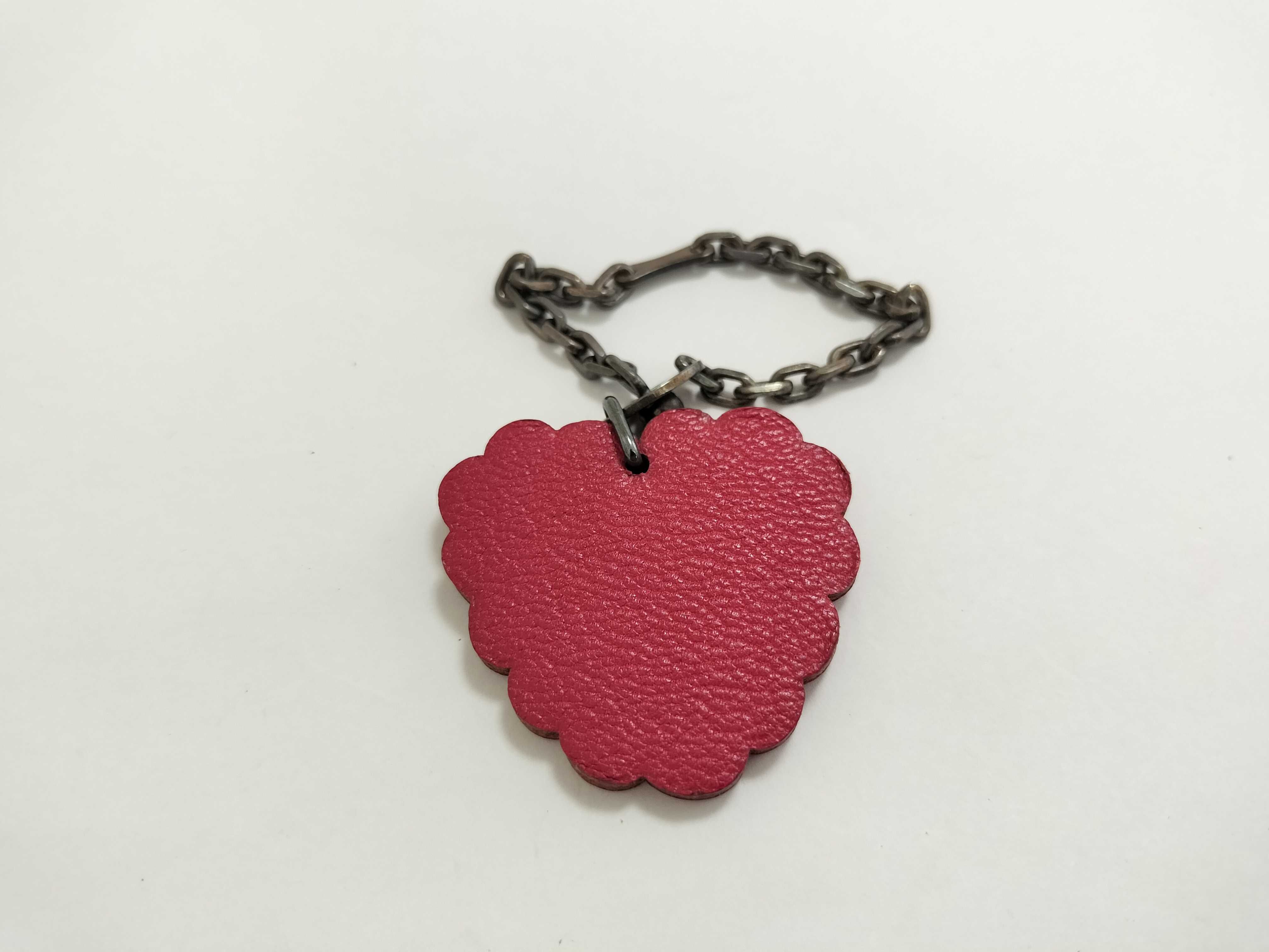 Charm — view 9