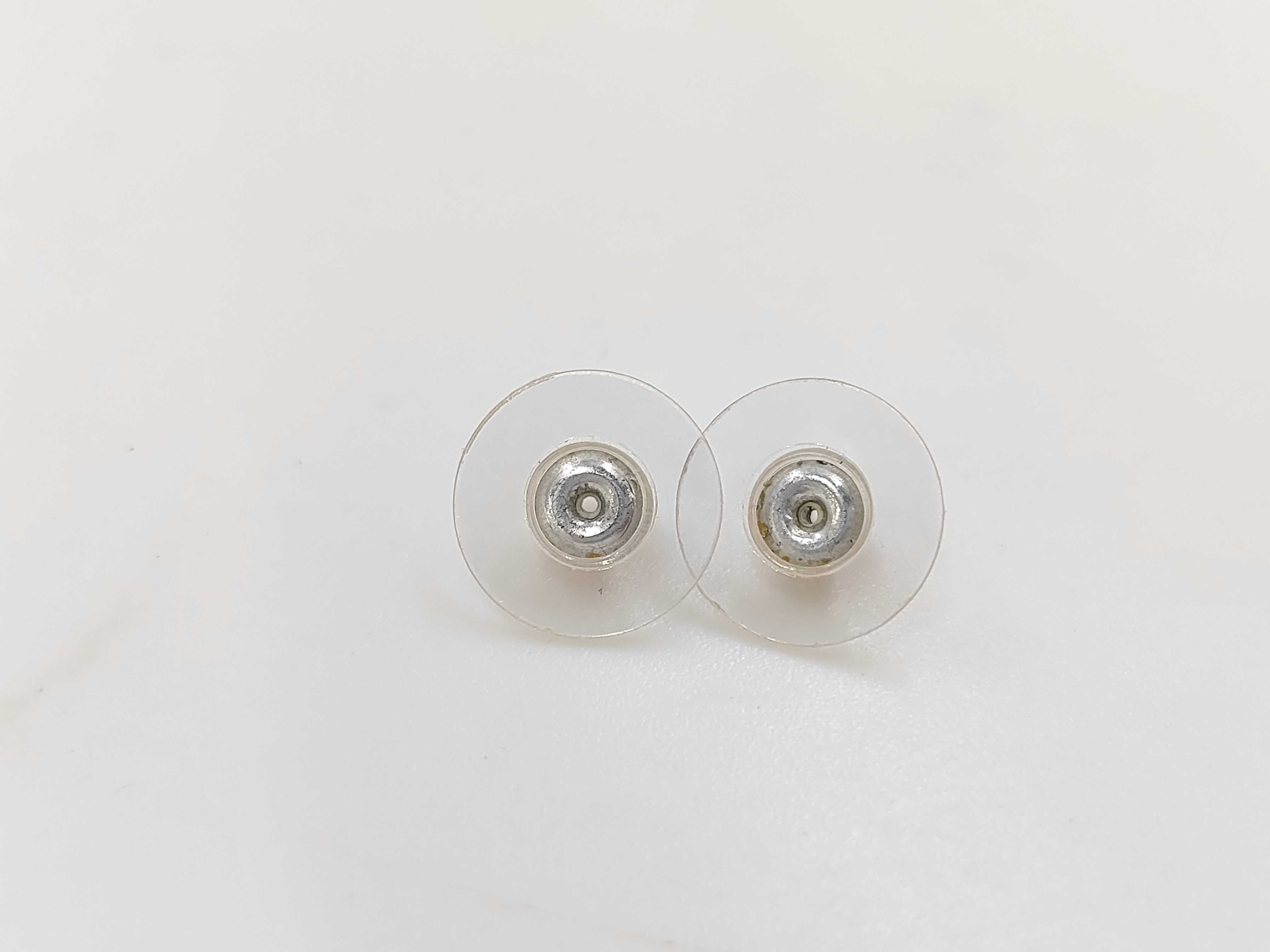 A14 V Coco Mark Faux Pearl Earrings. Accessories: Box. — view 6