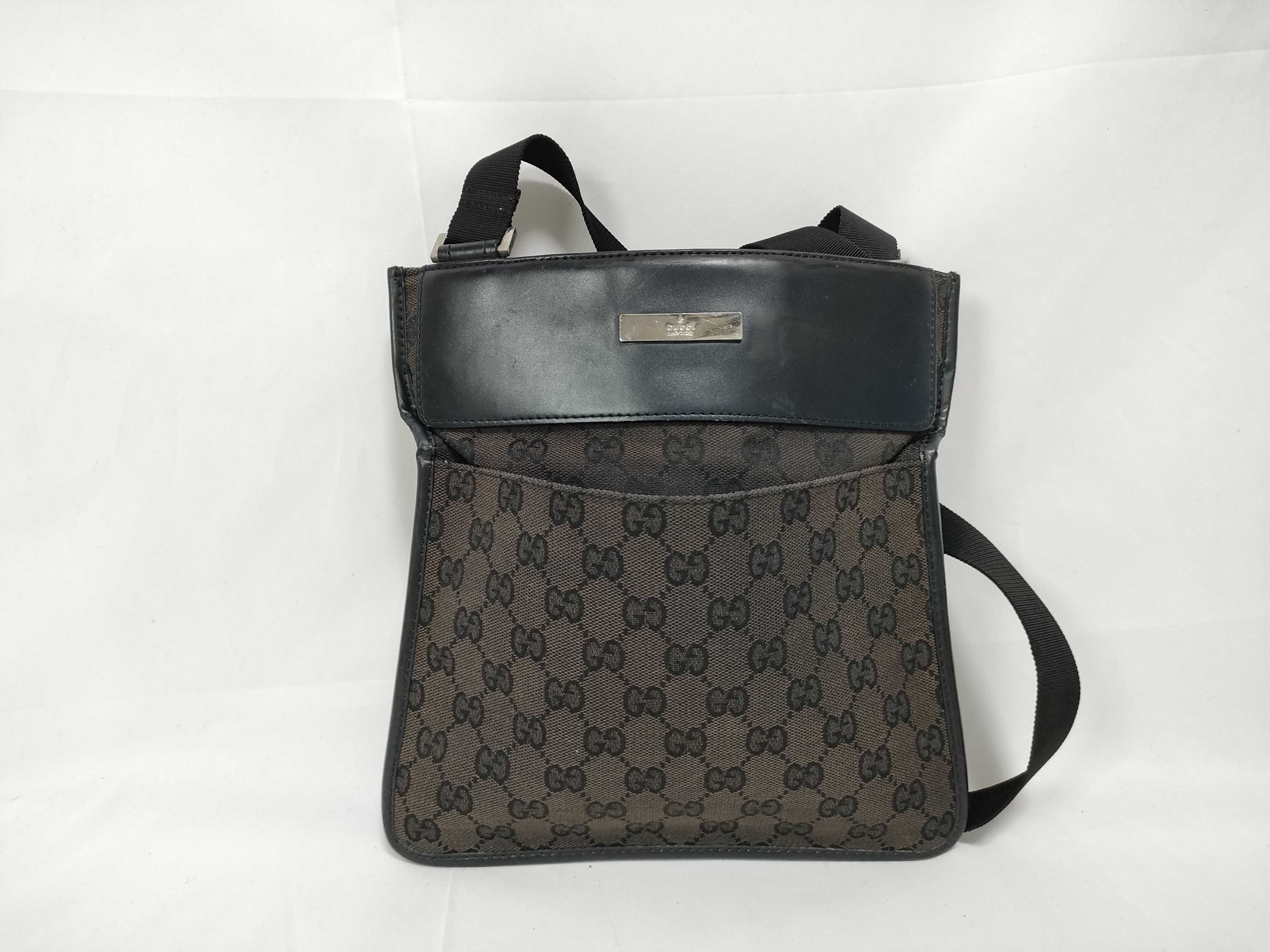 GG Canvas Shoulder Bag, Black